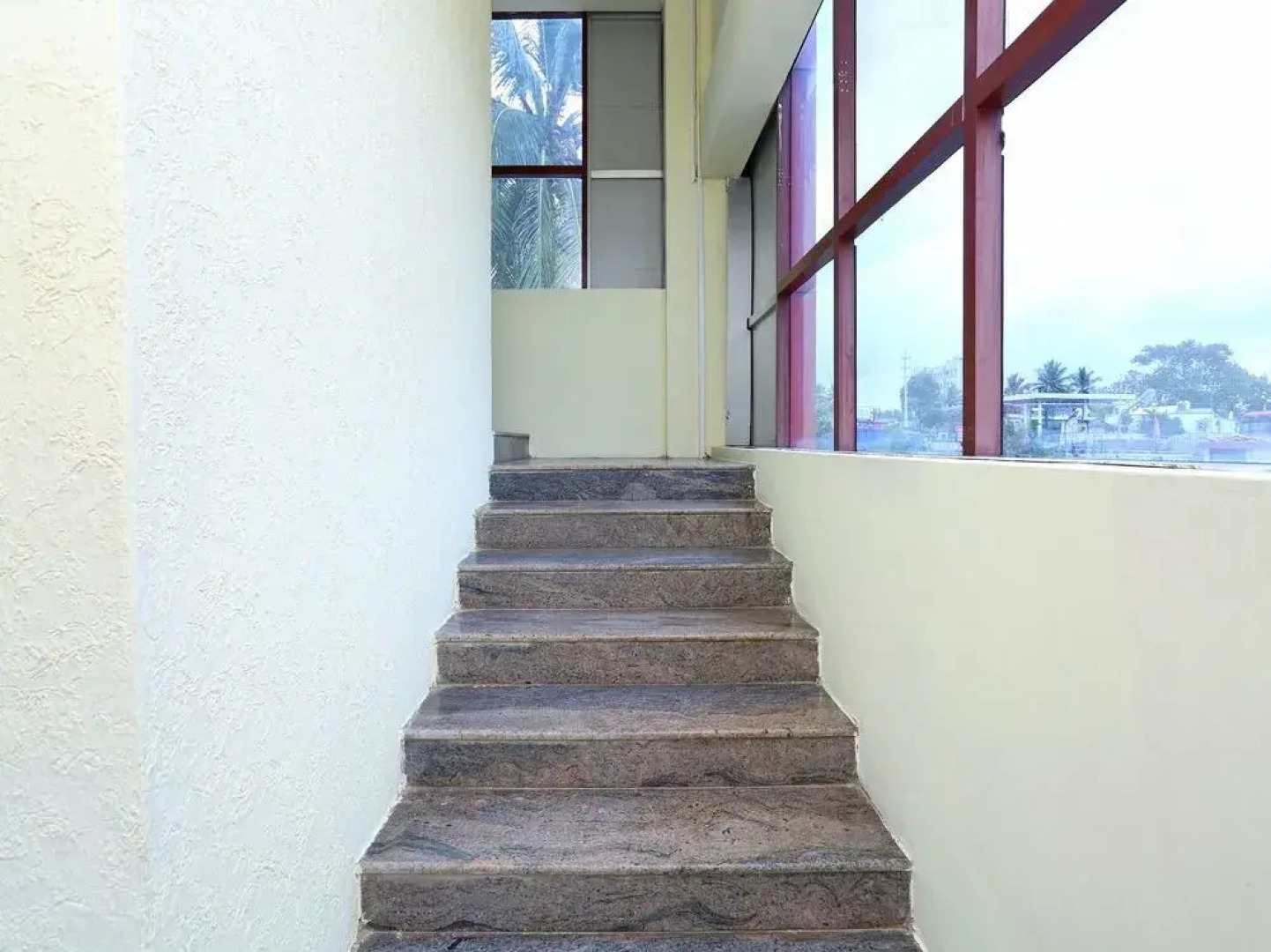 Kaaranji Residency by OYO Rooms