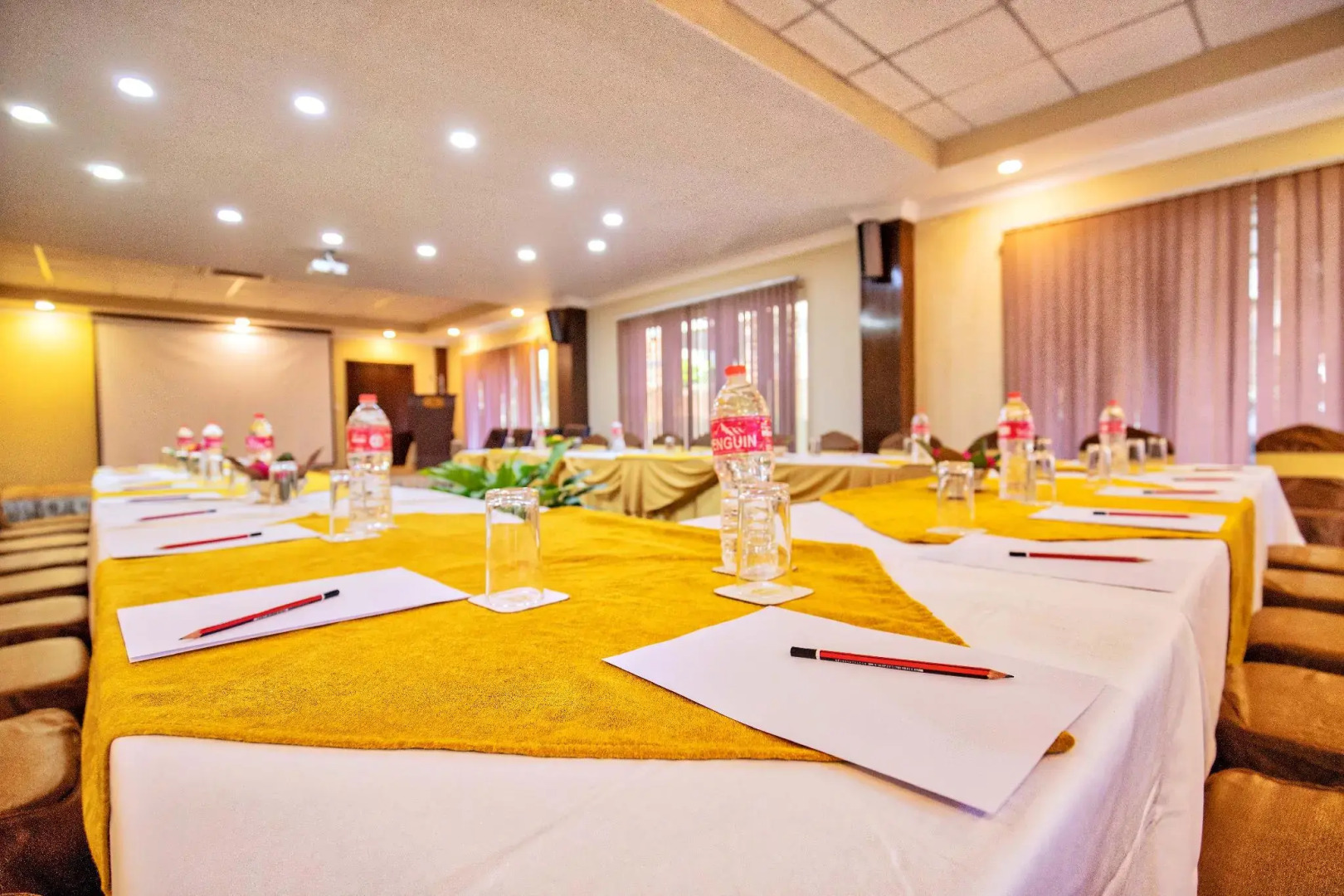 Da Yatra Courtyard Hotel & Resort