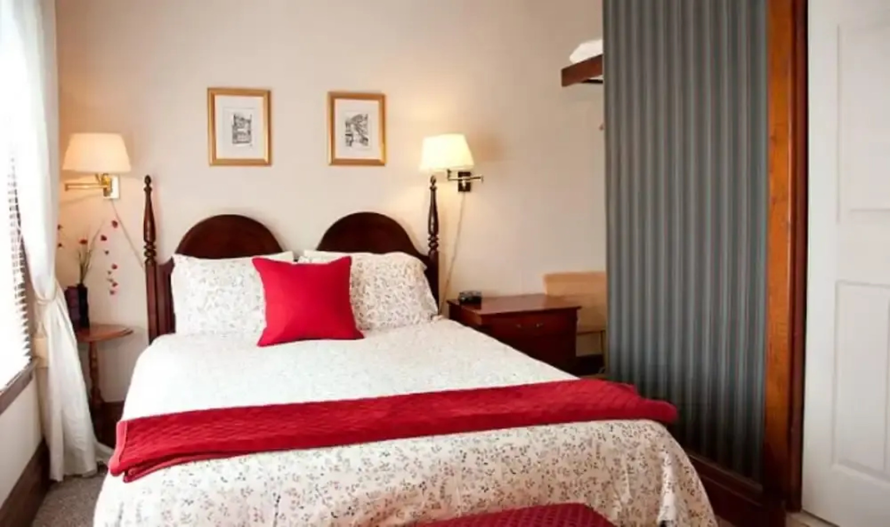 Homestead House Bed & Breakfast