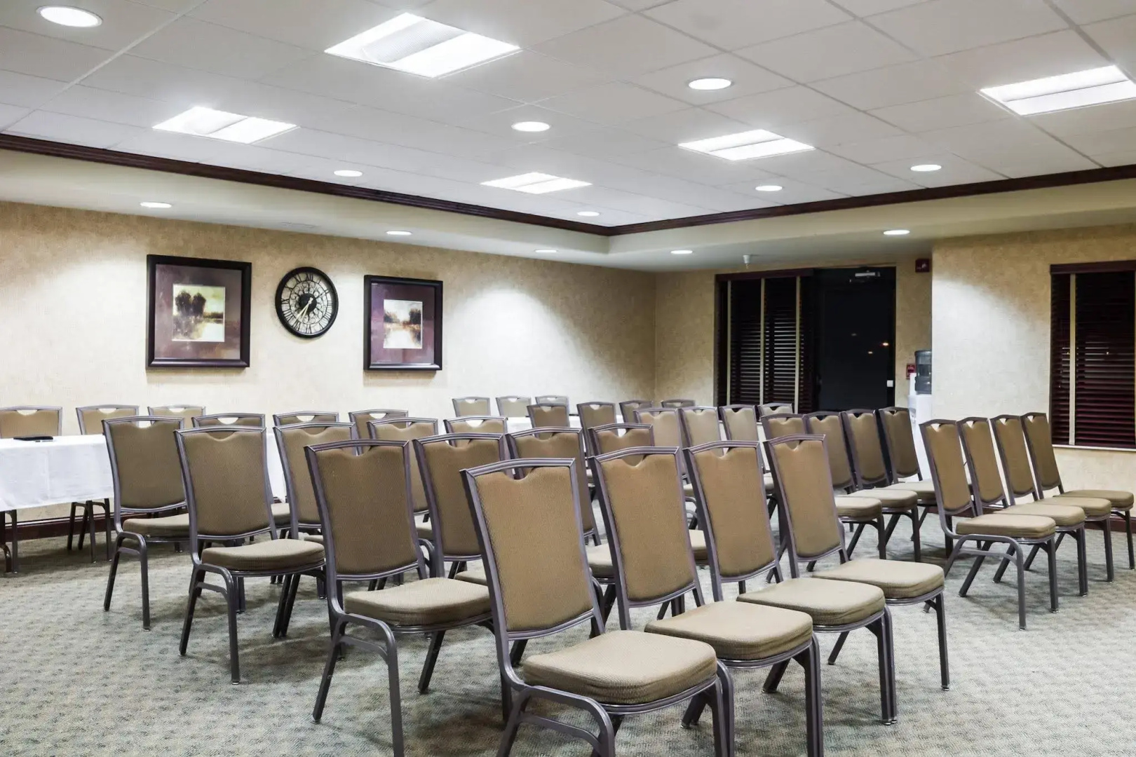 Clarion Pointe Sioux Falls Airport