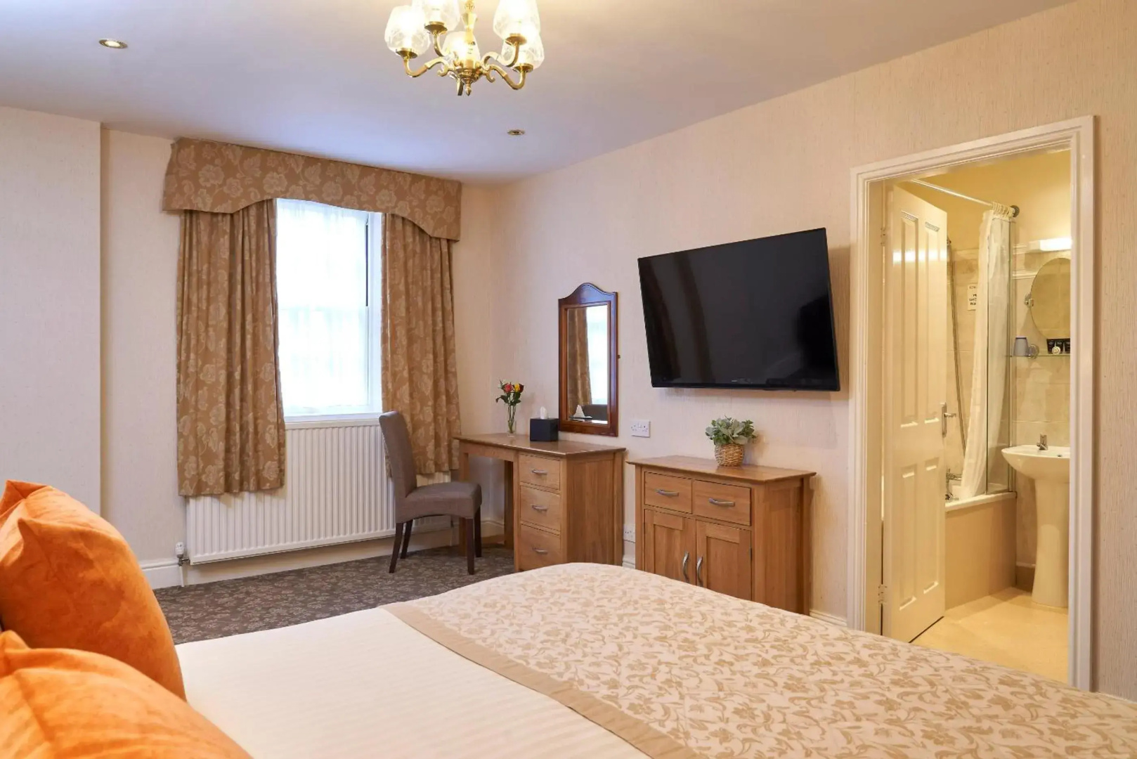 The Kingston Theatre Hotel