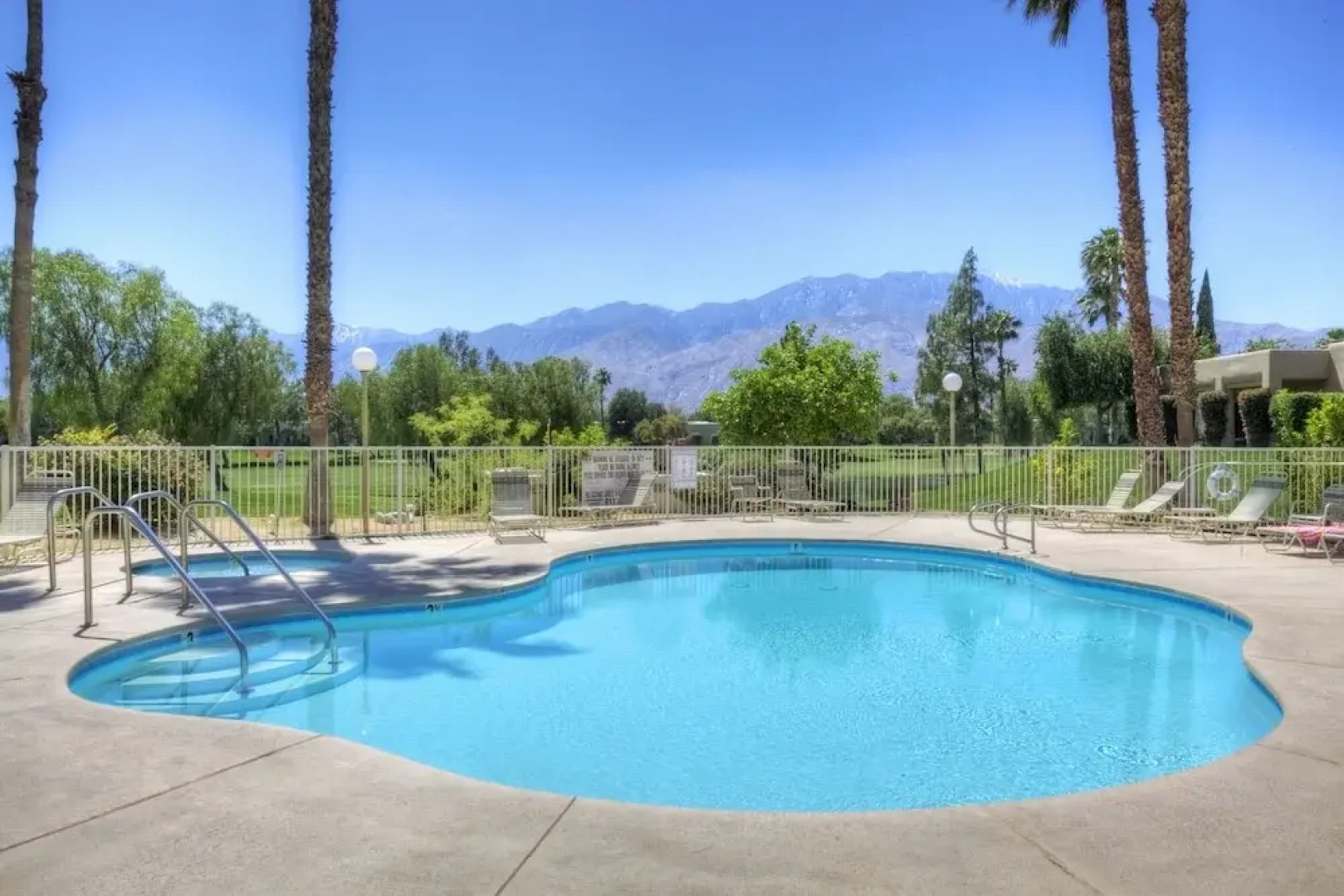 Best Value in Palm Springs for 4 Persons City License146,17751,17753,17754,17755