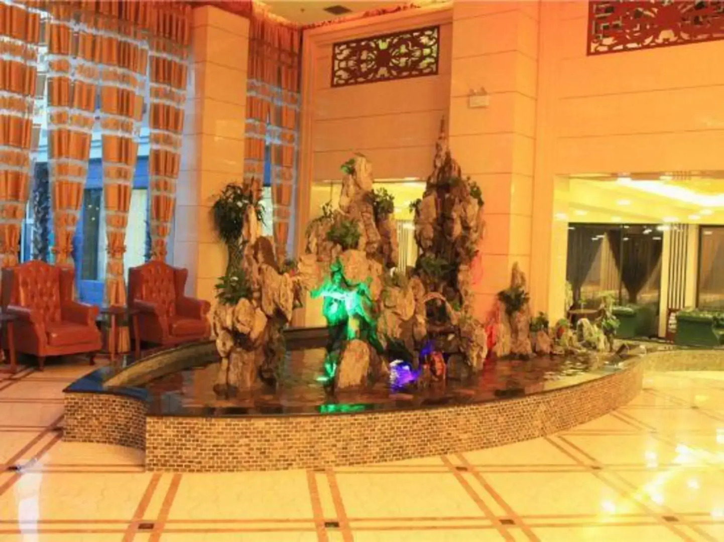 Friendship Peak Hotel