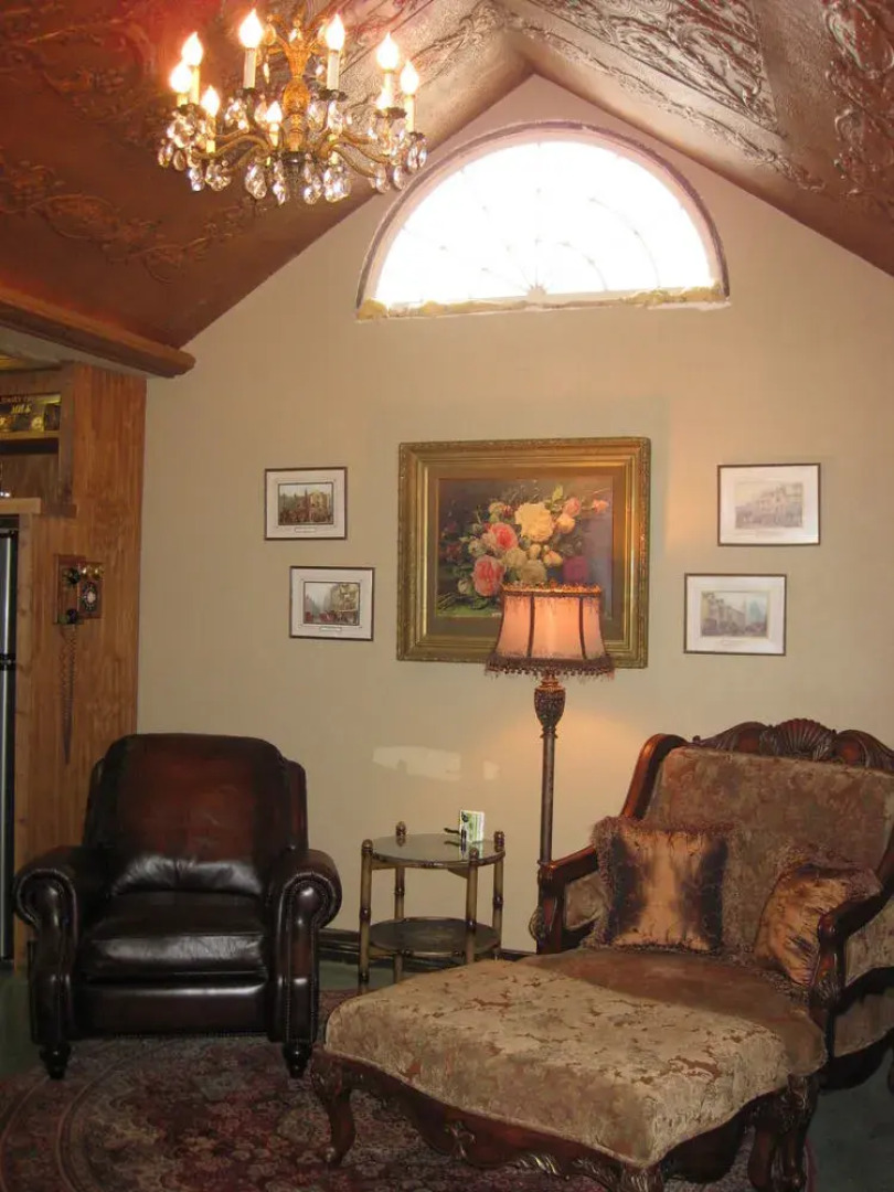 Cat's Meow Bed & Breakfast