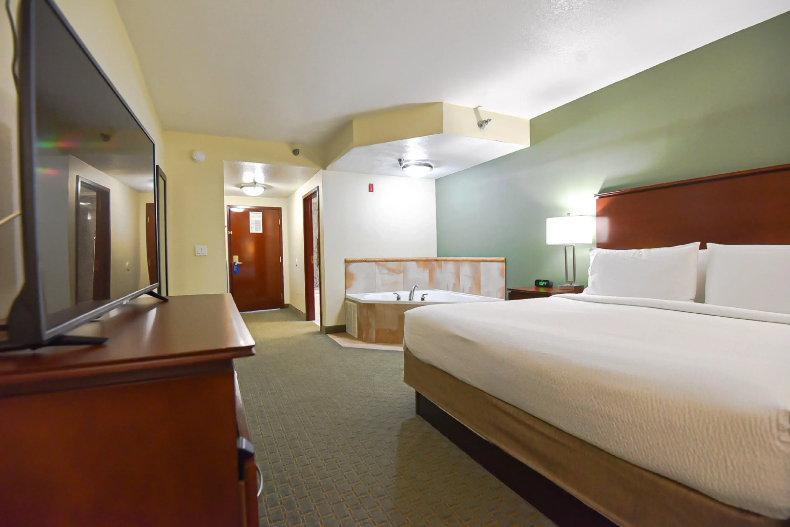 Holiday Inn Express & Suites Cocoa by IHG