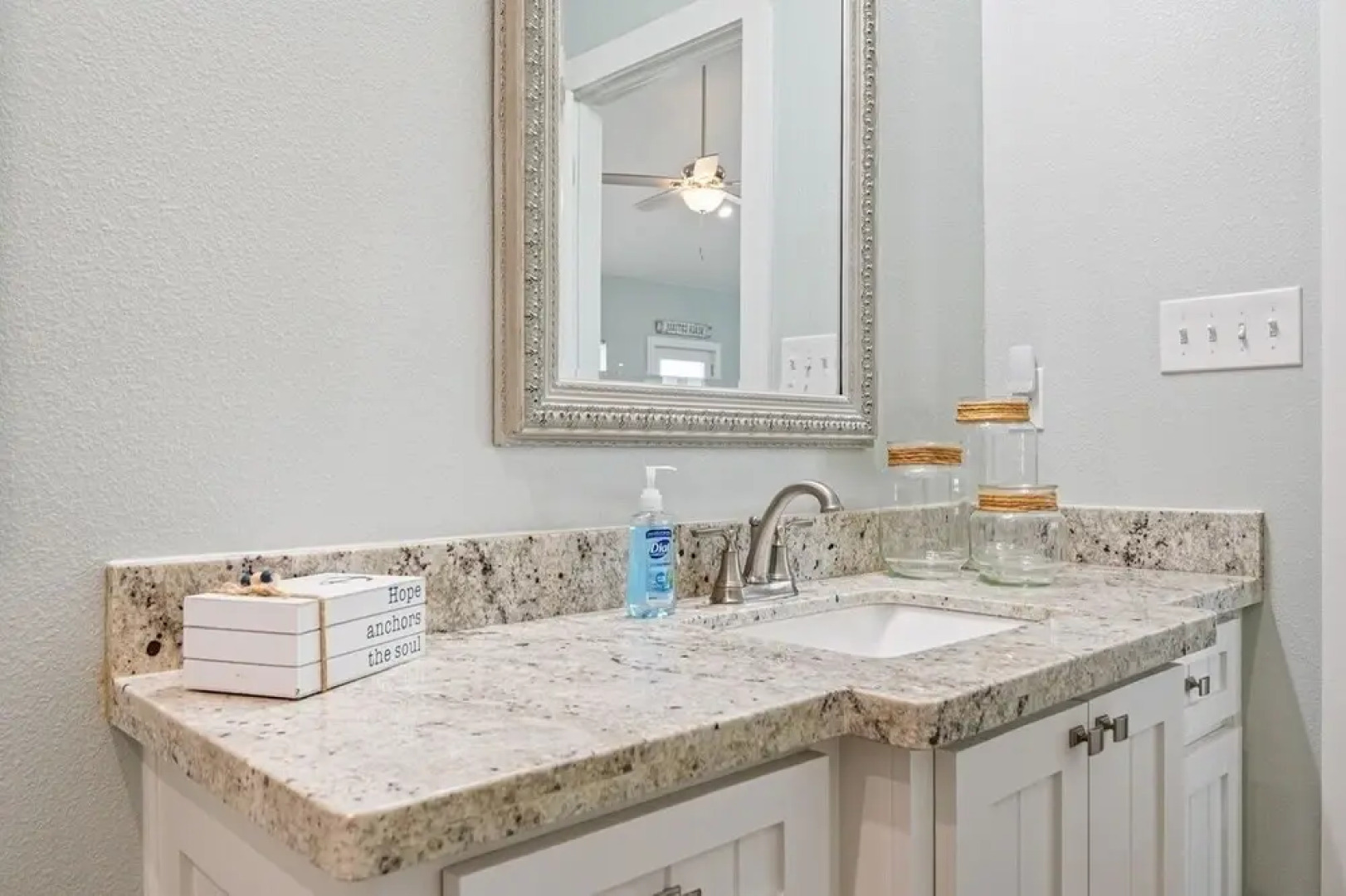 Twin Tides 4 Bedroom Home by Redawning