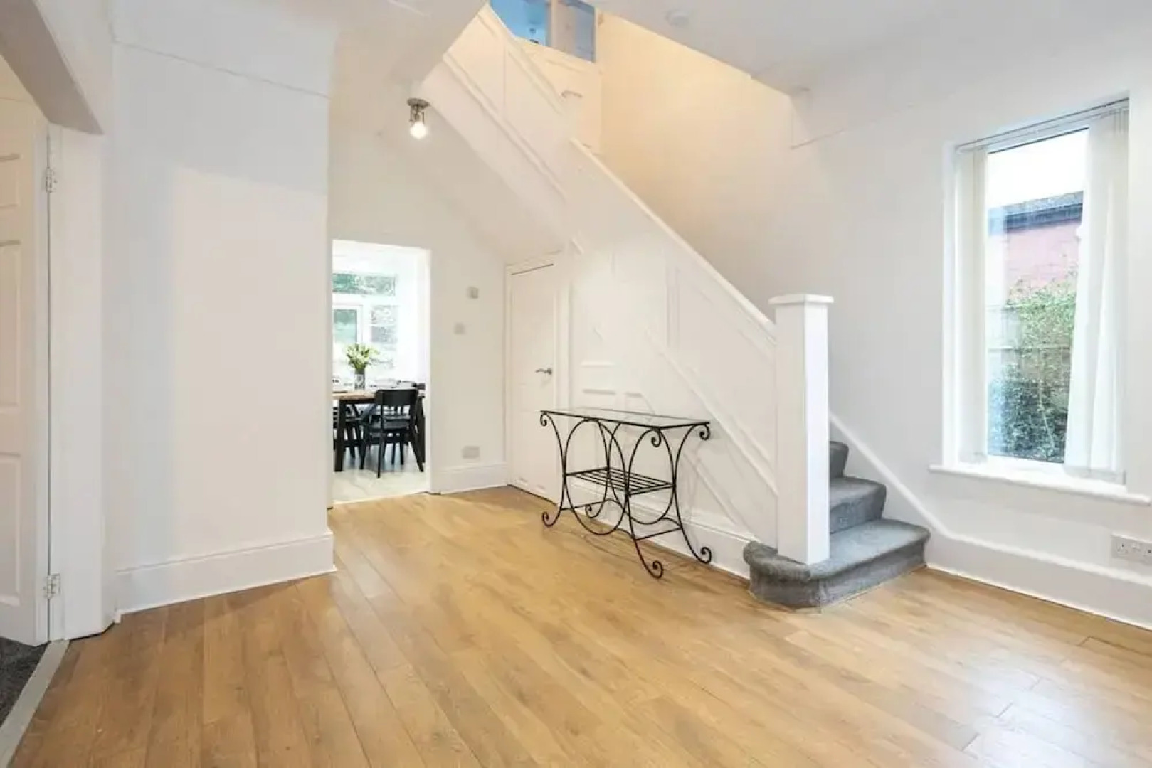 Spacious House With Parking Near Heaton Park