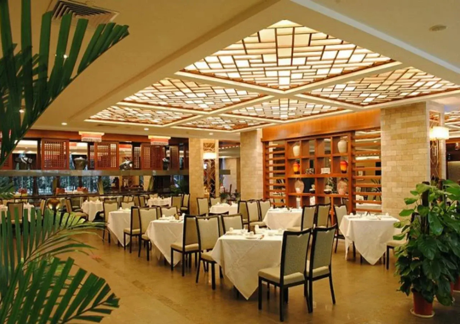 Qingyuan International Hotel