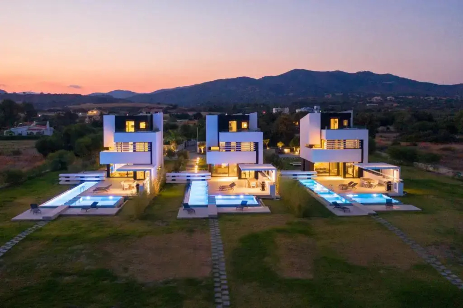 Albatross Beach Front Villas