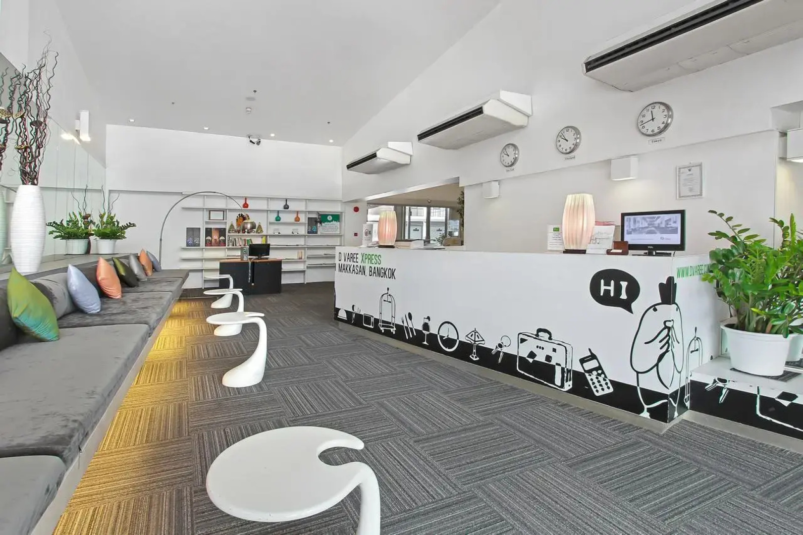 D Varee Xpress Makkasan