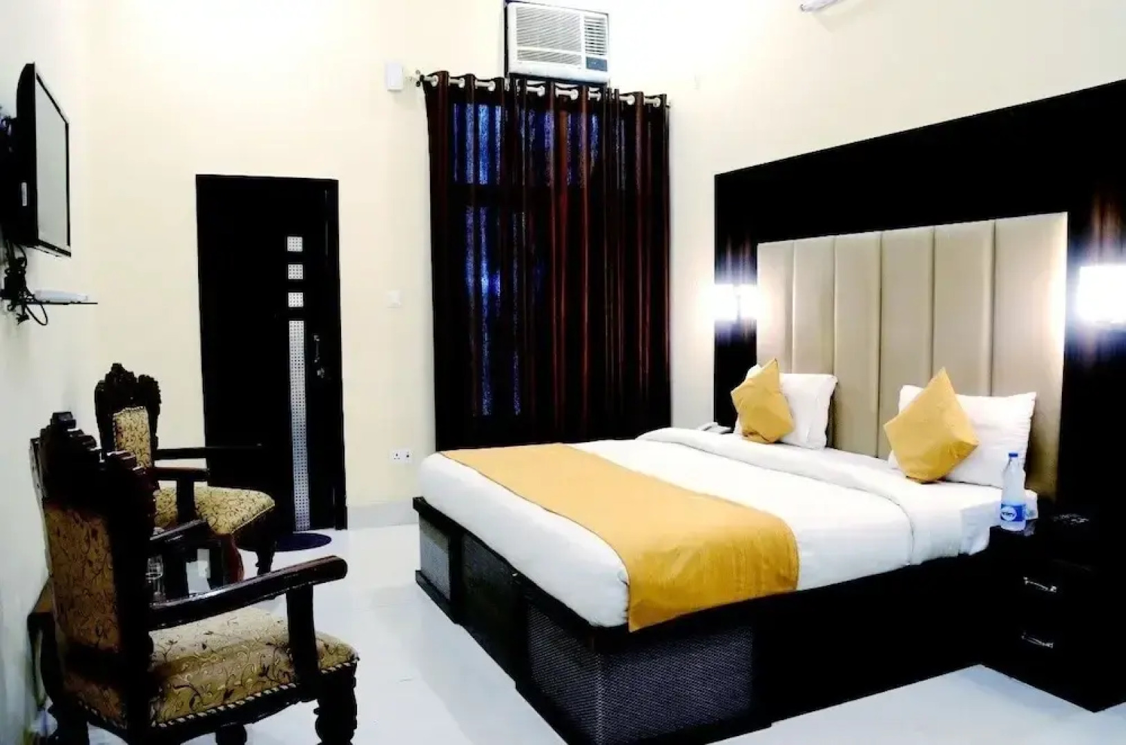 Taraji Resort Hotel and Restaurant