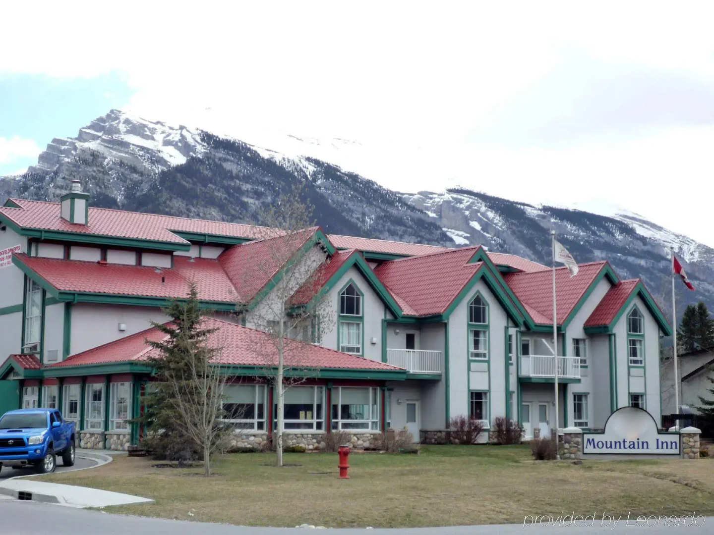 Sunset Mountain Inn and Spa