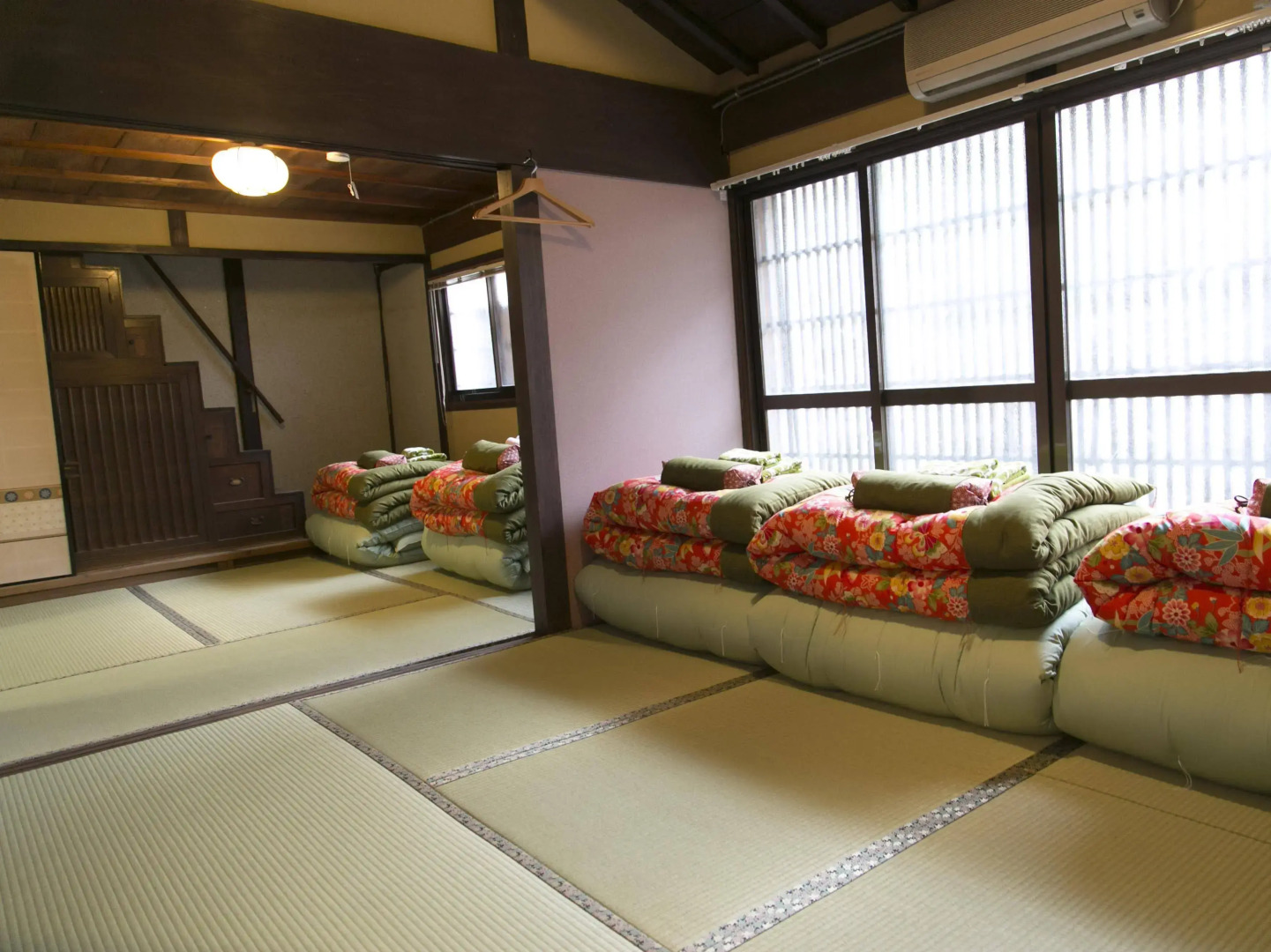 Female only guesthouse tomari-ya (гостевой дом для женщин)