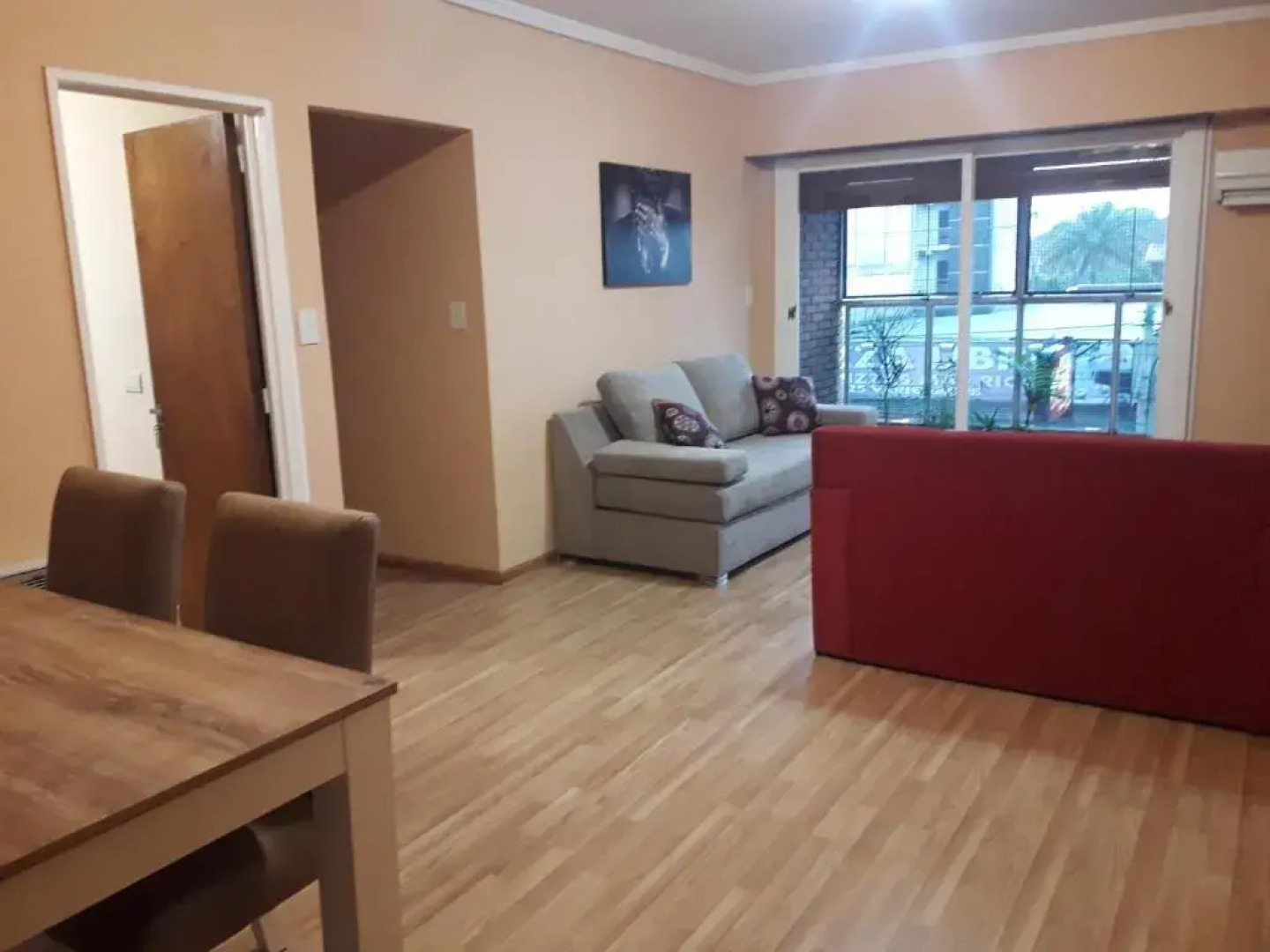 Danny ap - Amplio y cómodo - 18 min Aeropuerto - Zona de Restos - Parking