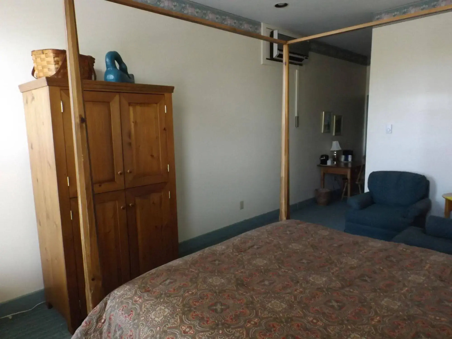 Hermanns European Inn