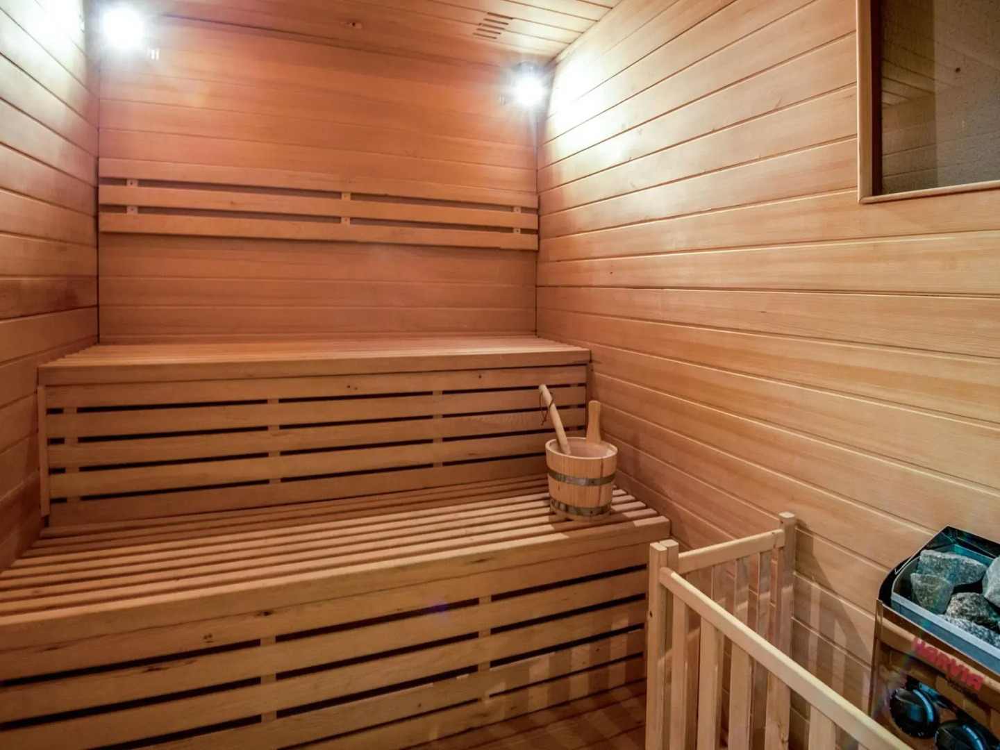 Luxurious Villa in Les Issambres with swimming pool and Sauna