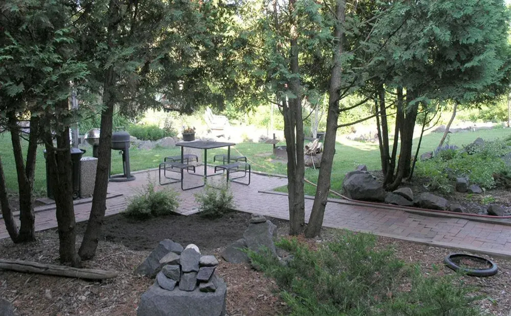 The Willard Munger Inn