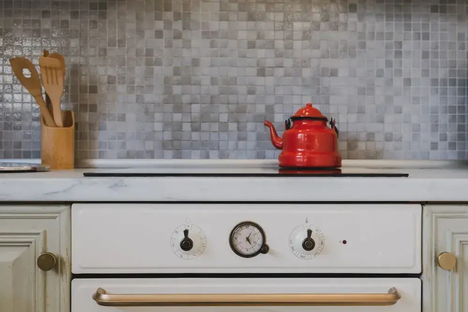 Mid-Century Modern Villa Vintage Charm