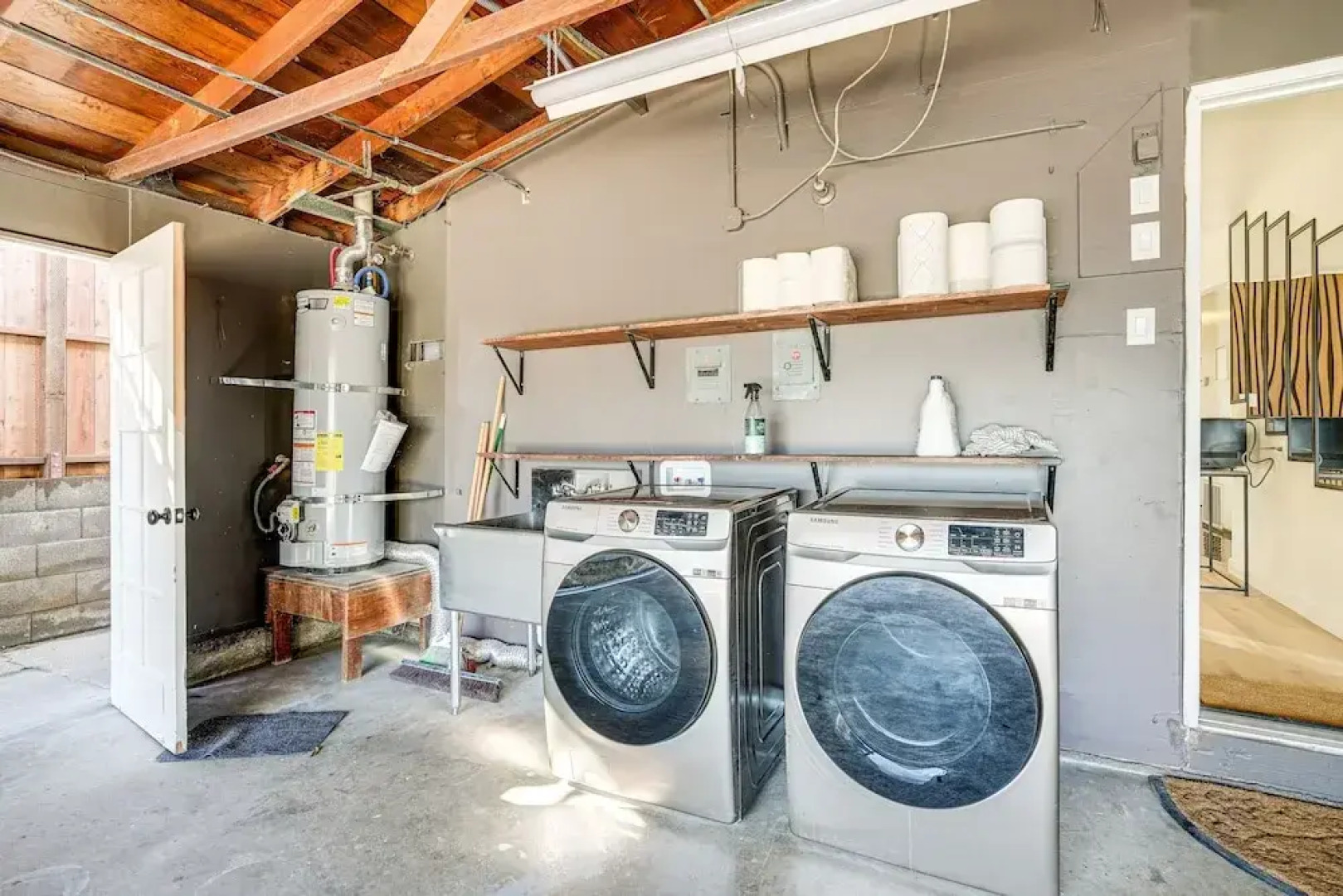 Pinole Oasis w/ Gazebo & Gas Grill: Close to Napa