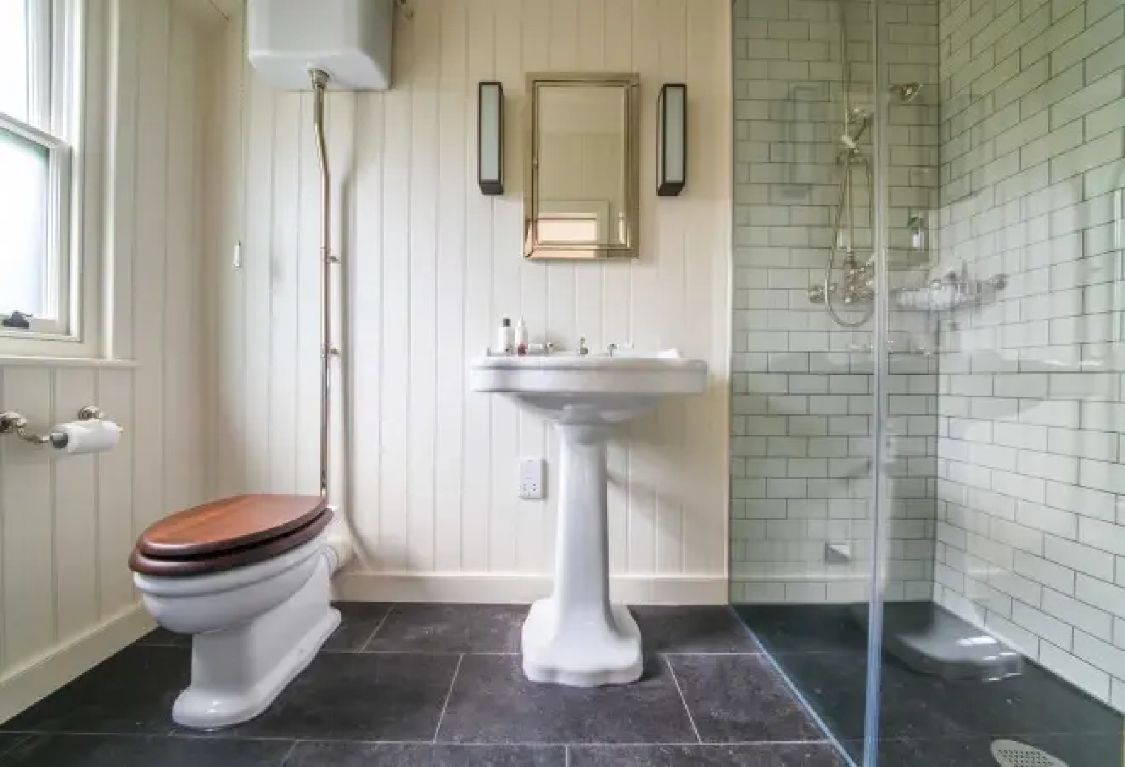 Eleven Experience Hillside Cottage