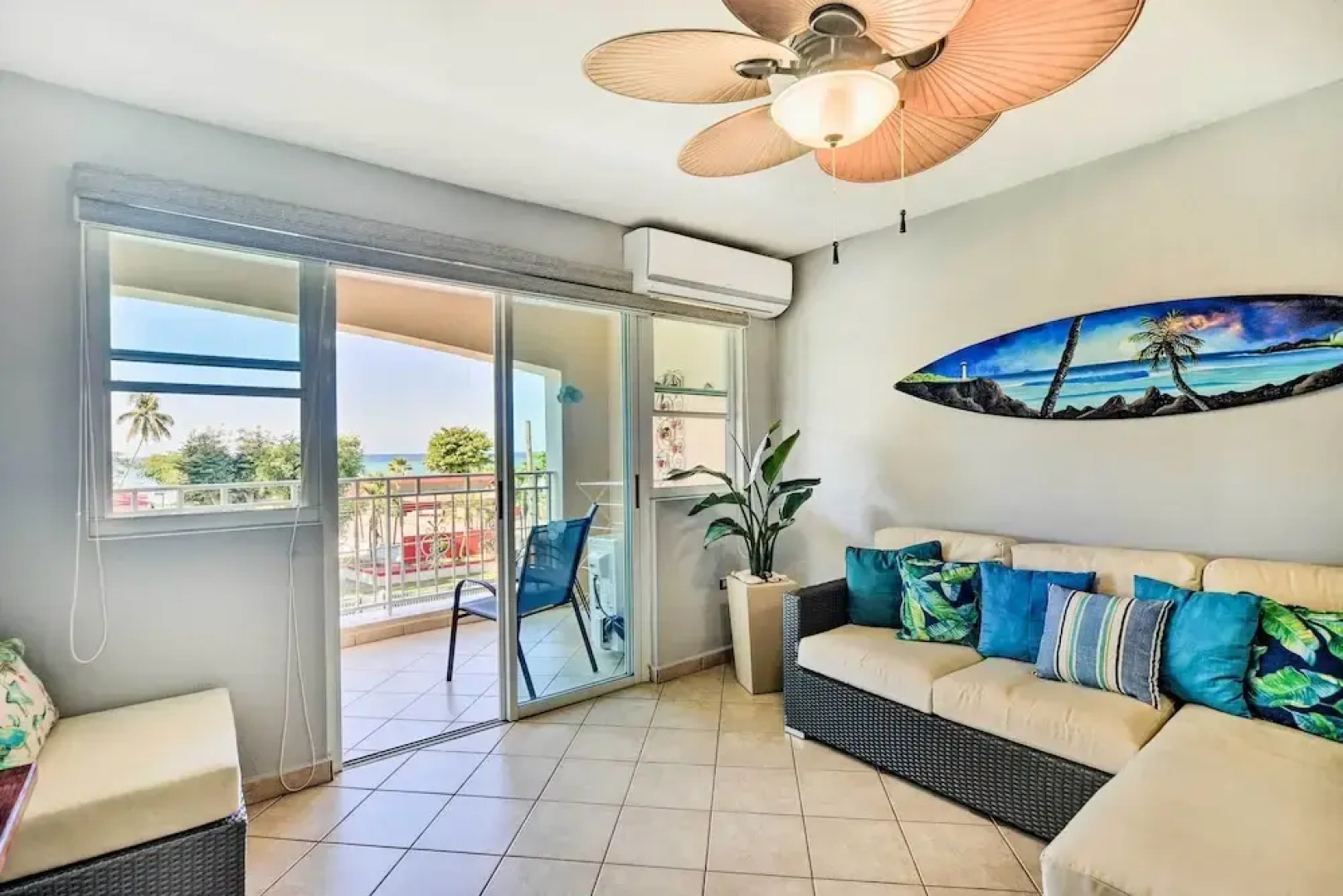 Breezy Condo w/ Ocean View Balcony: Walk to Beach!