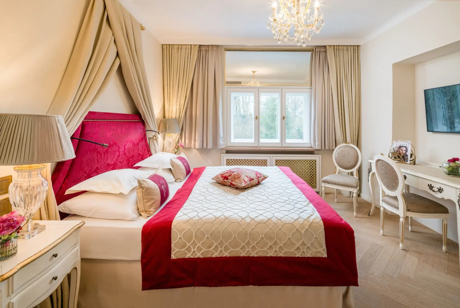 Schloss Mönchstein Hotel