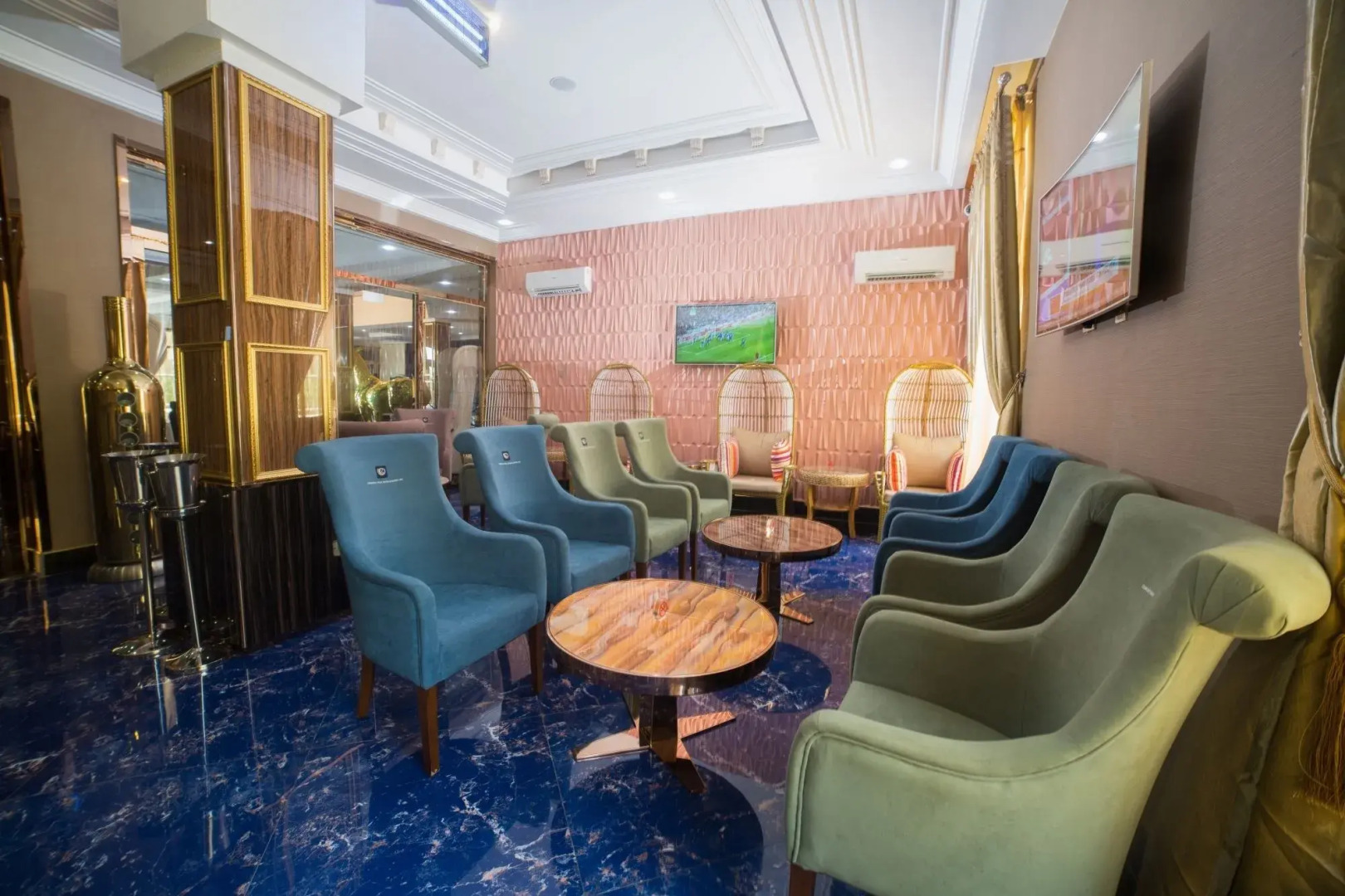 Corinthia Villa Hotel