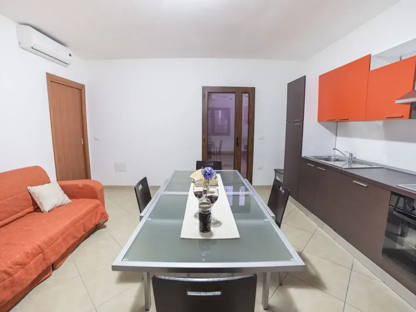 Panoramic Villa With Pool, Near the Beach