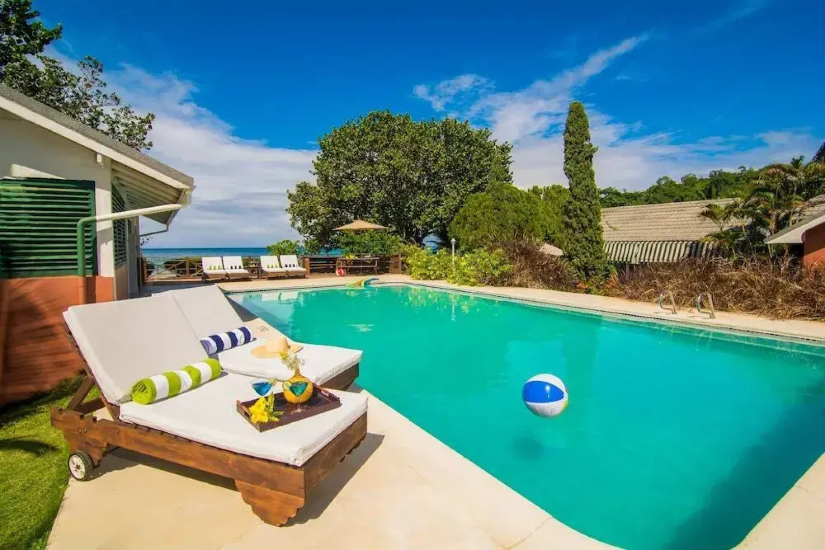 3 Br Beachfront Villa - Discovery Bay - Prj 1216