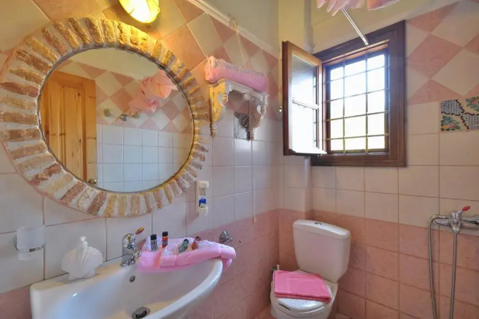 Archontiko Art Hotel