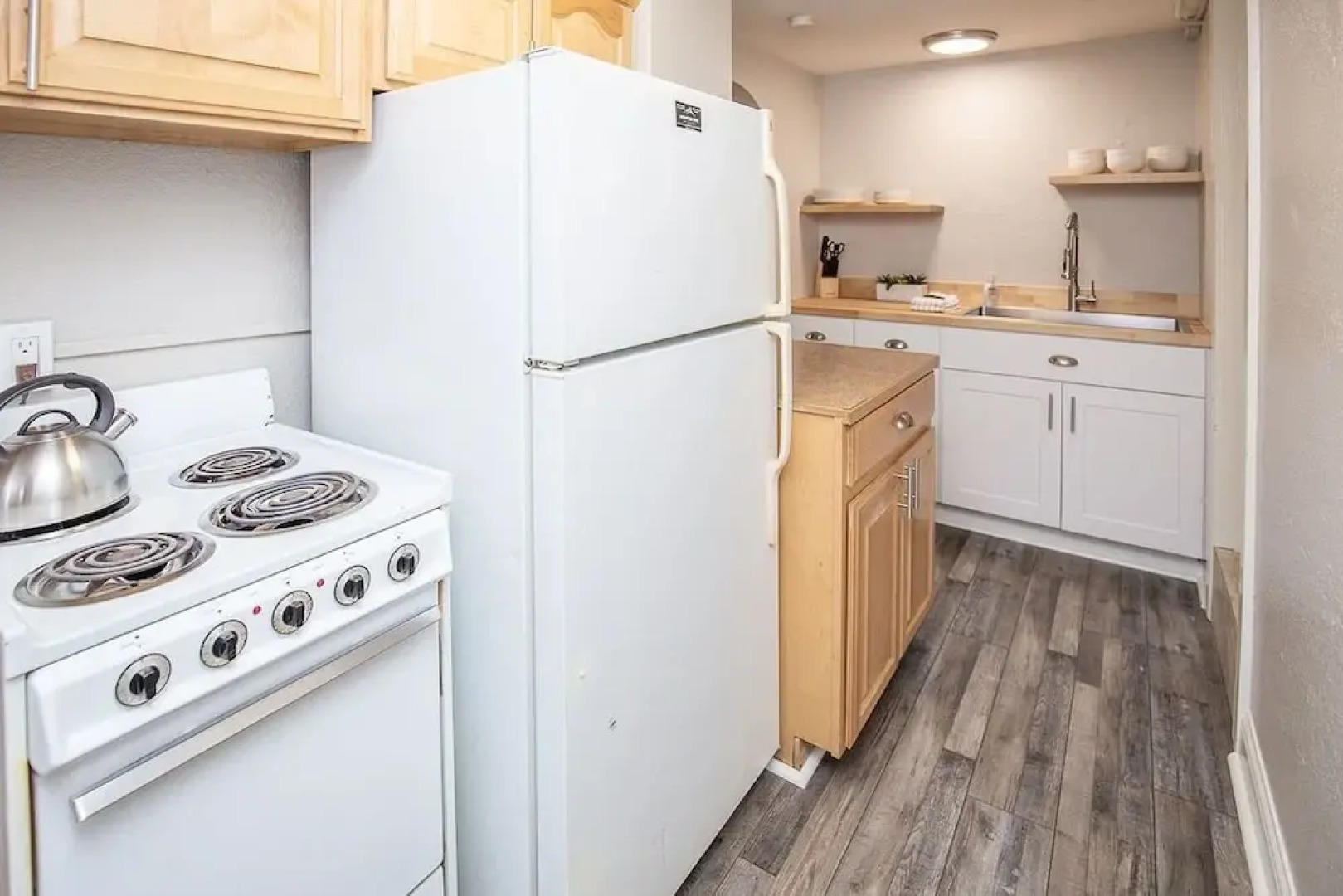 Cozy Retreat | Walk to Unc | Free Cruiser Bikes