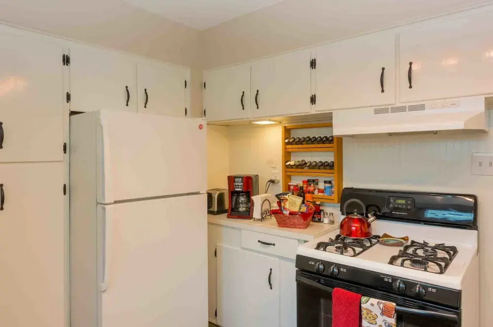 Enchanted Cottage on Glen