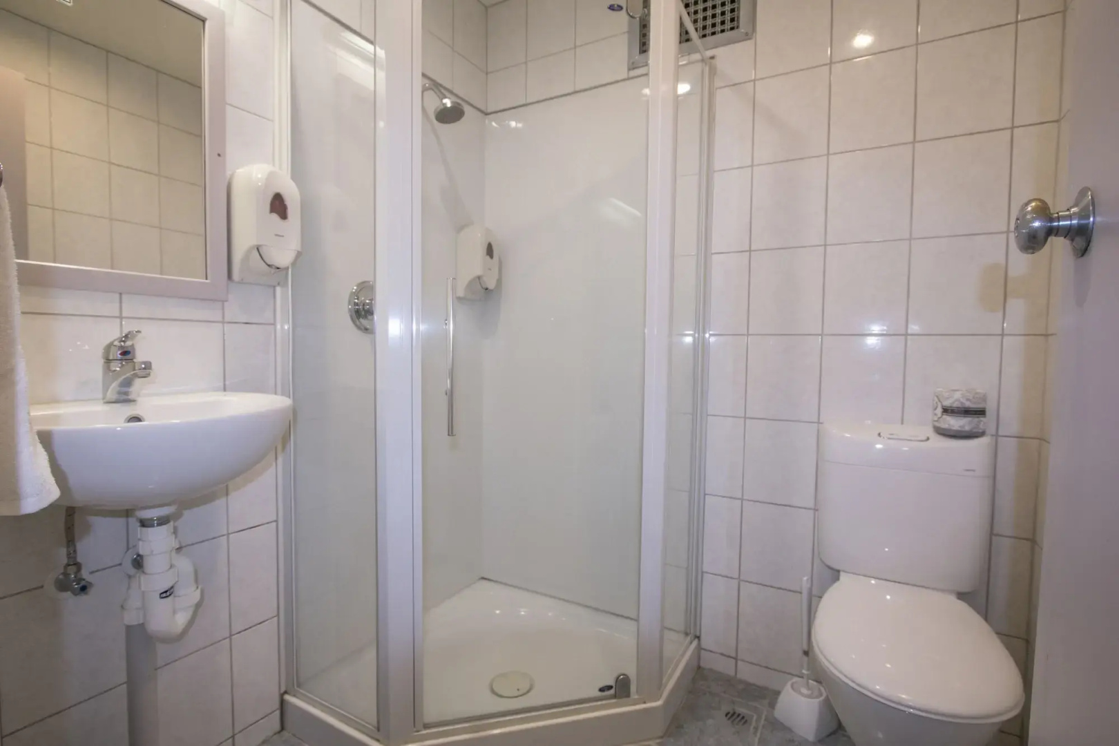 Hotel Waterloo & Backpackers