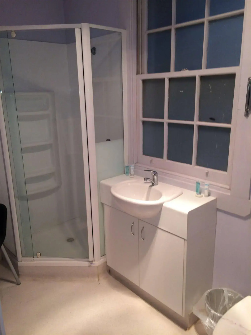 Star Bar Cafe & Hotel