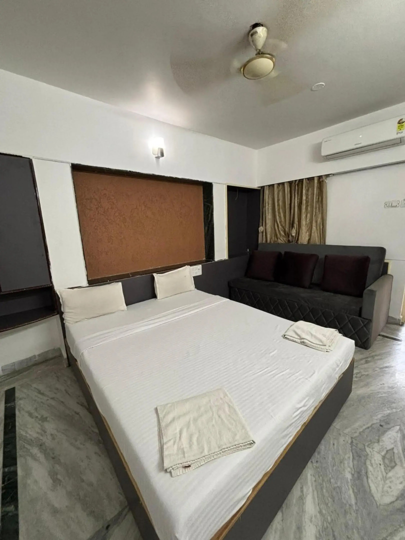 Hotel Pushpak Resort