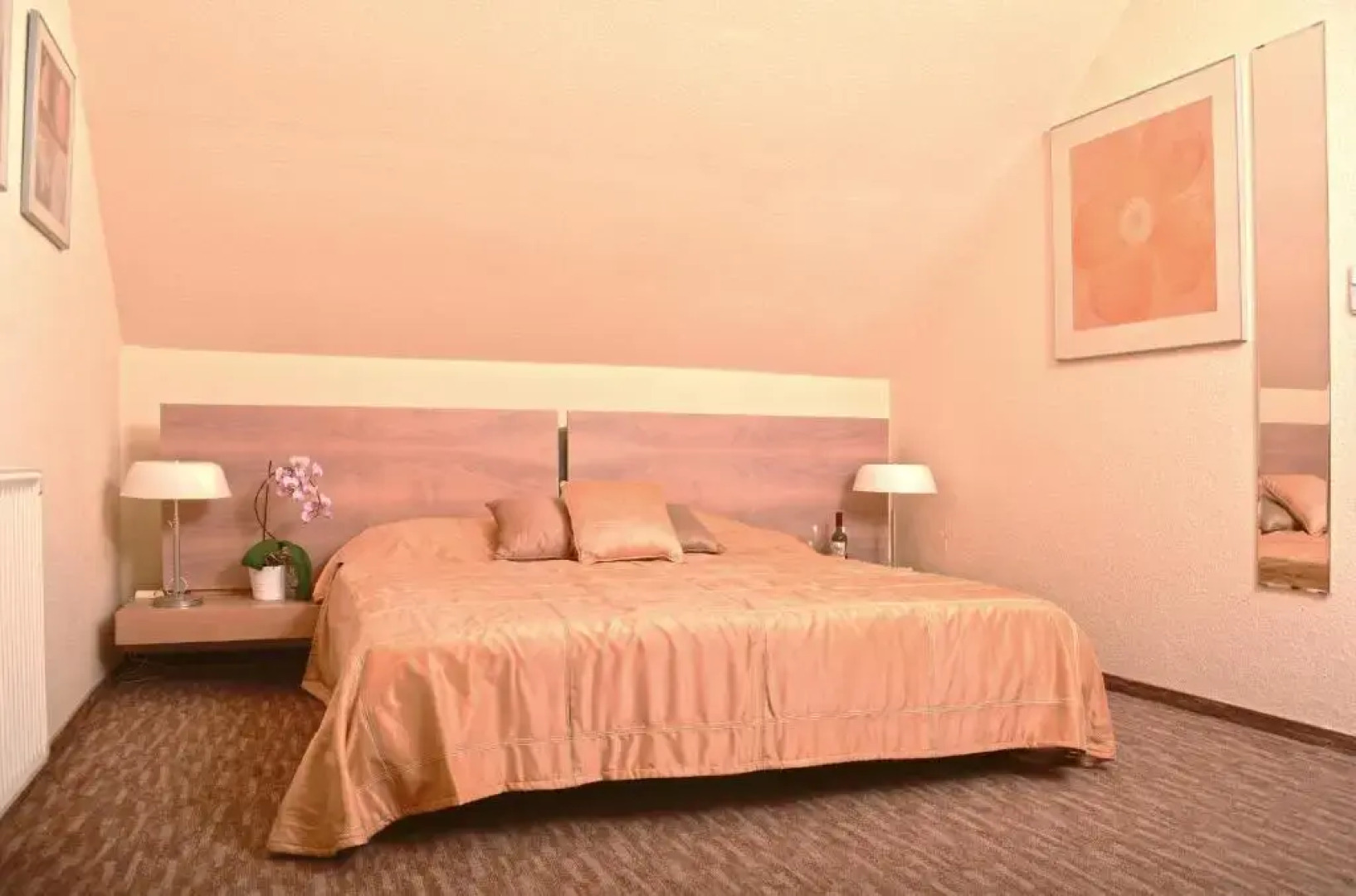 Airport Glossel Panzi