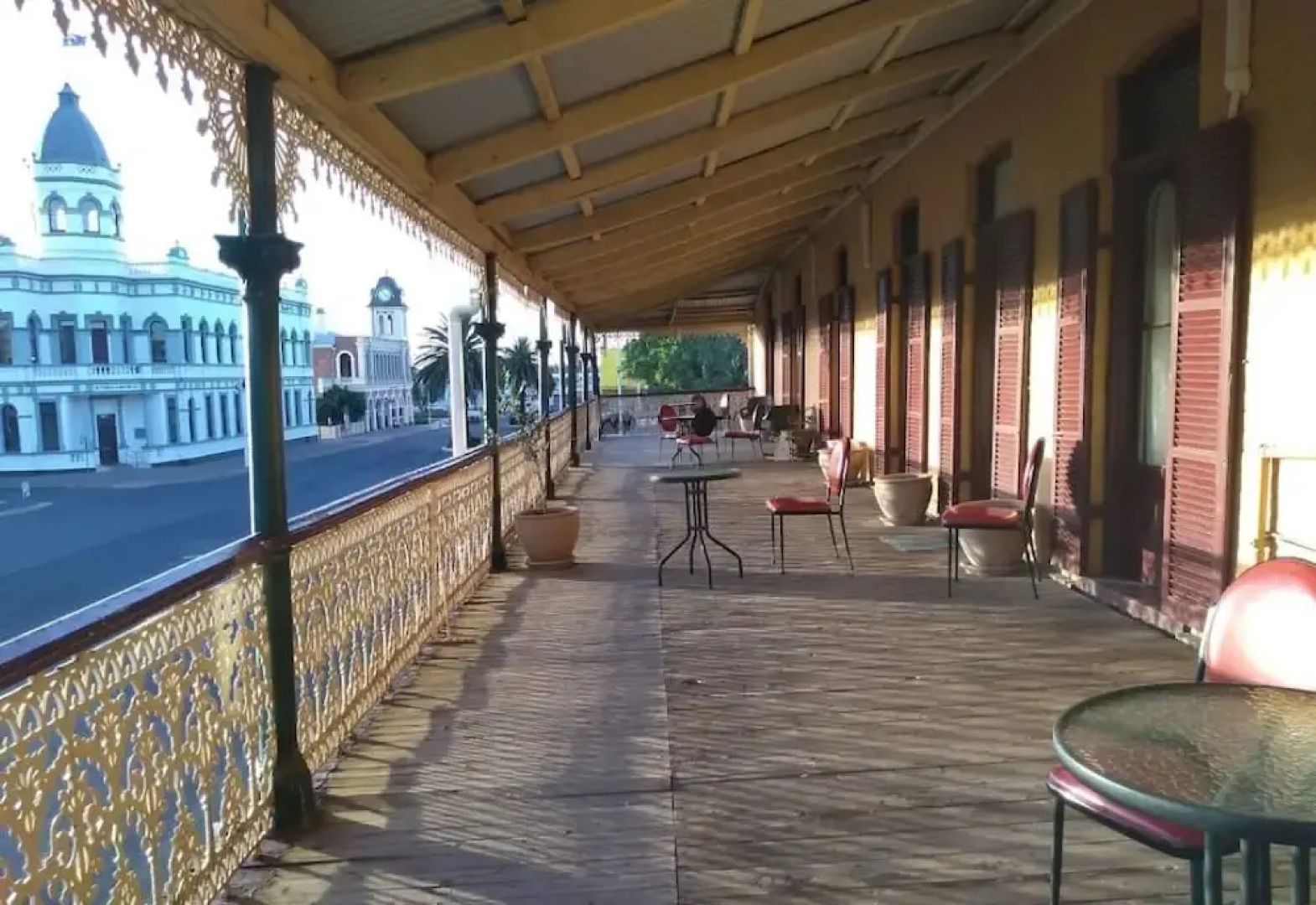 Vandenberg Hotel Forbes