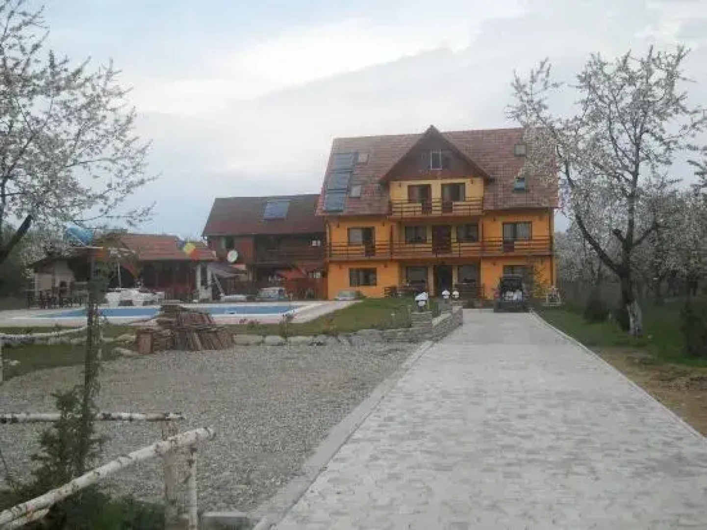 Pensiunea Roua Muntilor