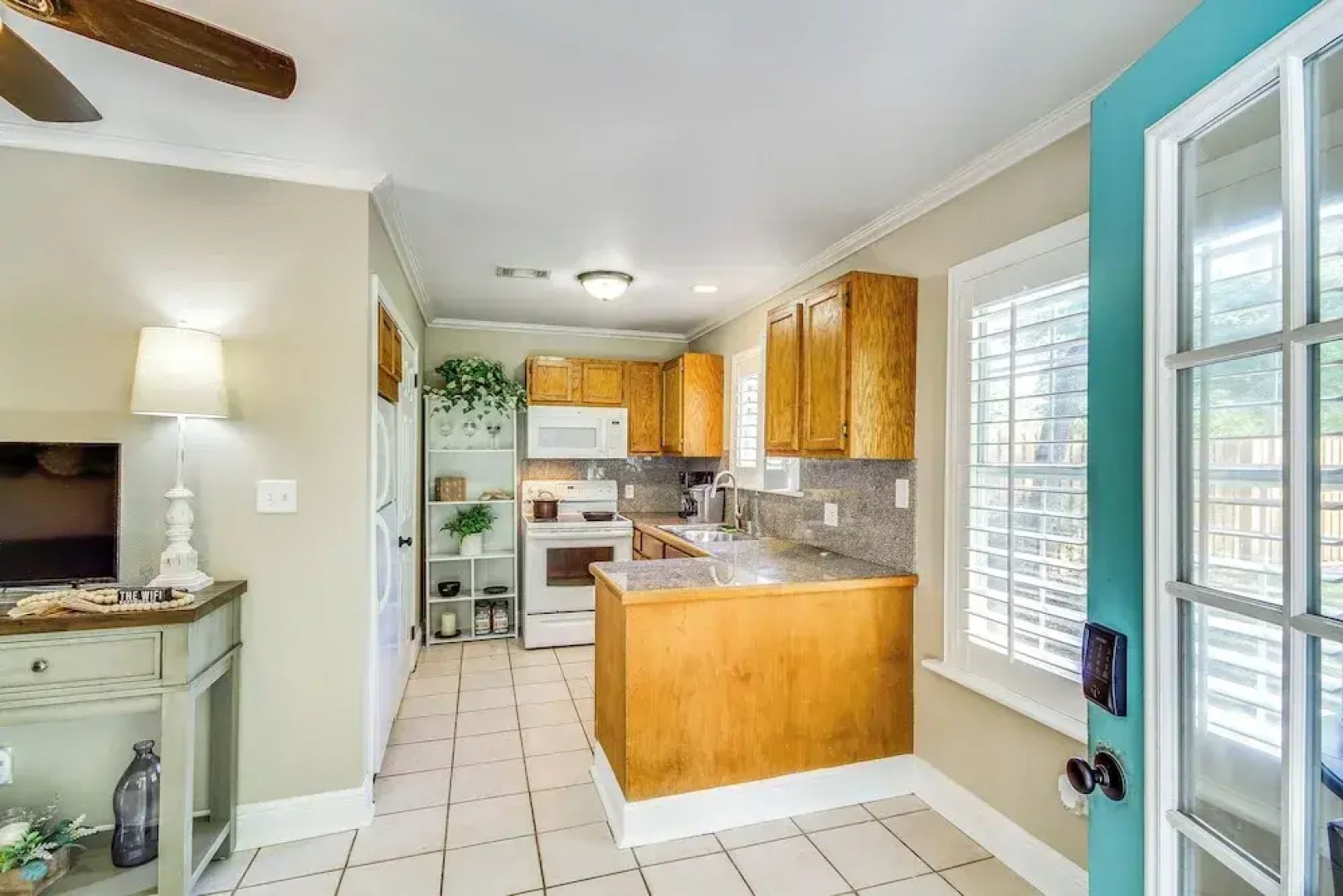 Waveland Retreat w/ Yard: Walkable Location