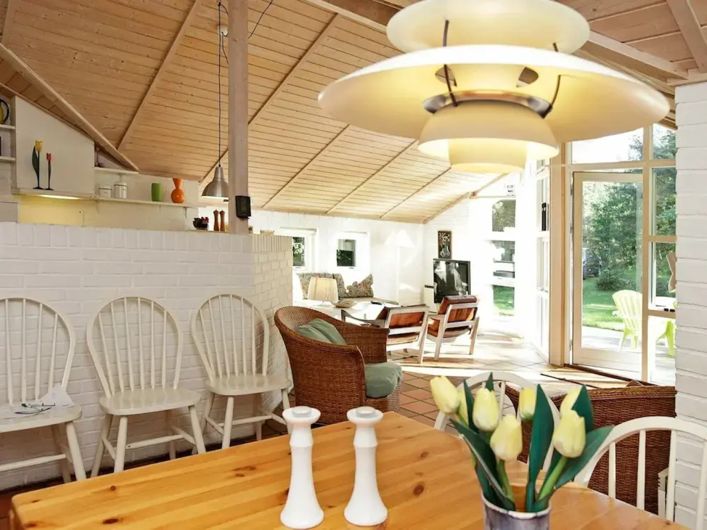 Magnificent Holiday Home in Humble With Sauna