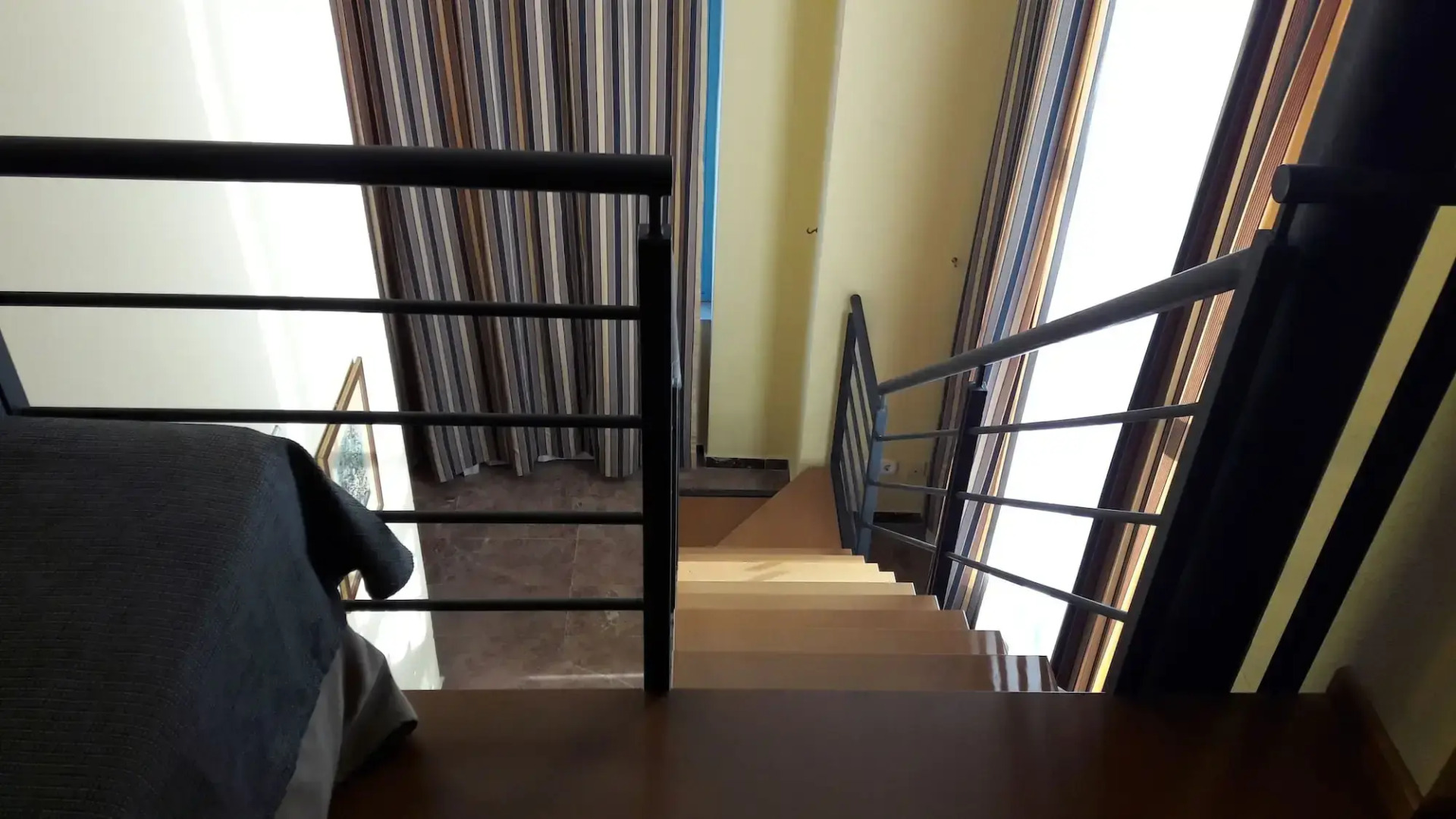 VTZ Orús Factory Hotel - Parking Muy Económico