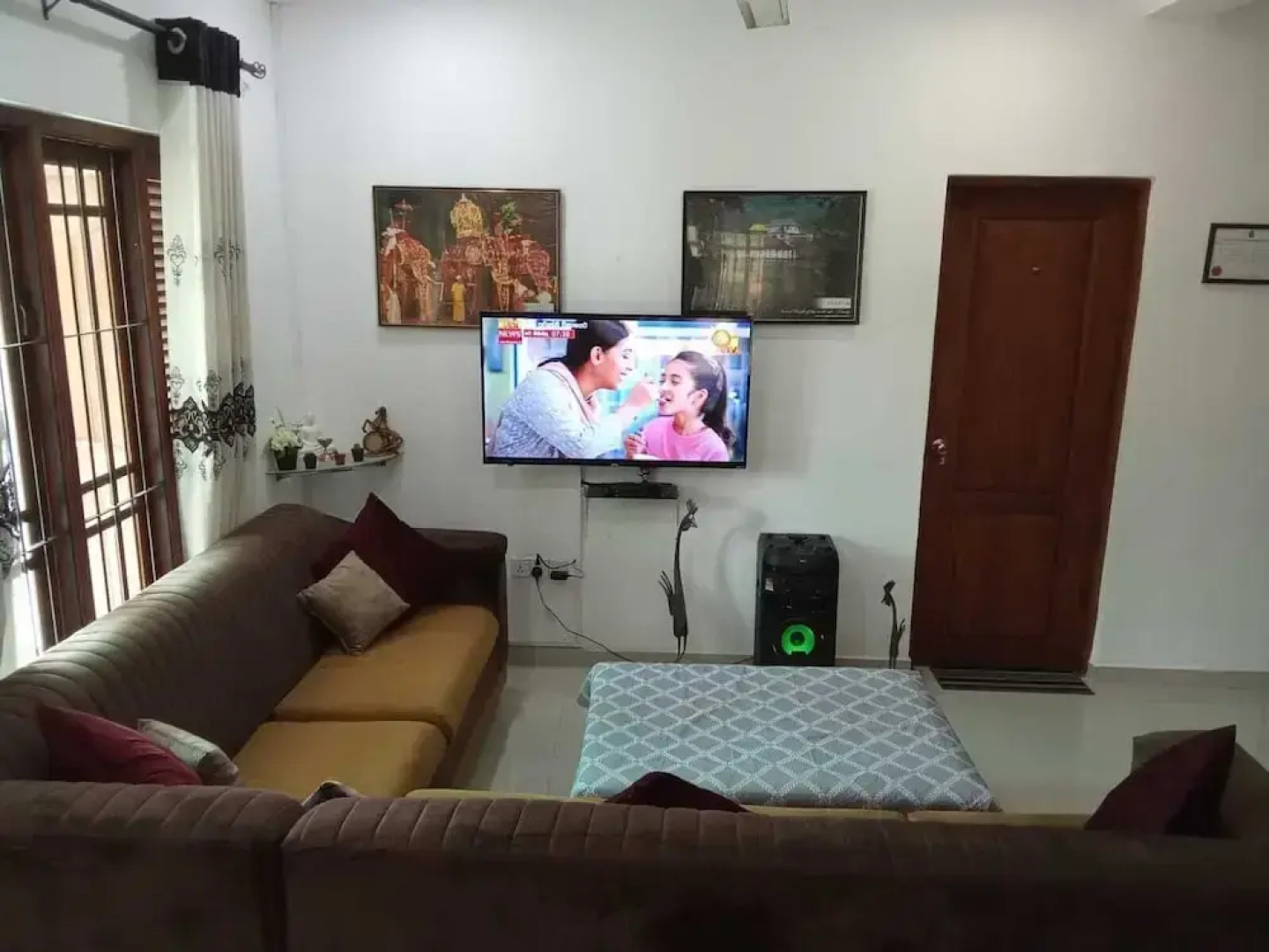 White House Holiday Home