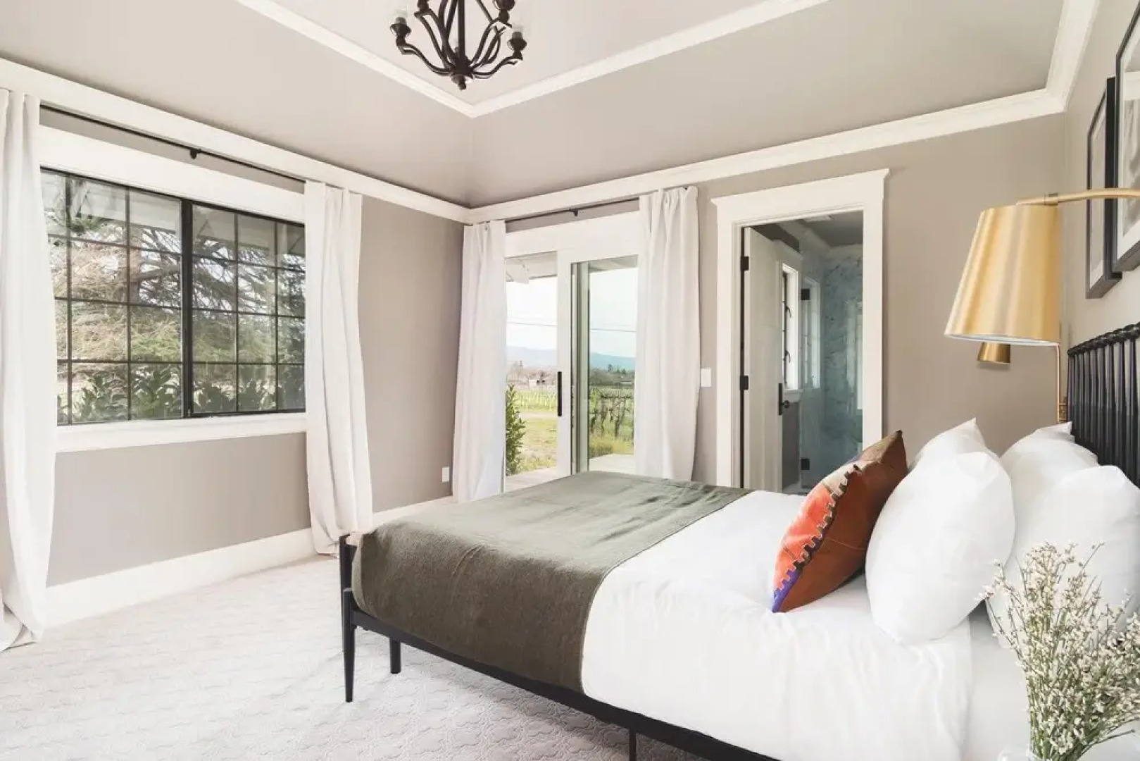 Wellington - Secluded Wine Country Estate w Gorgeous Mtn Views