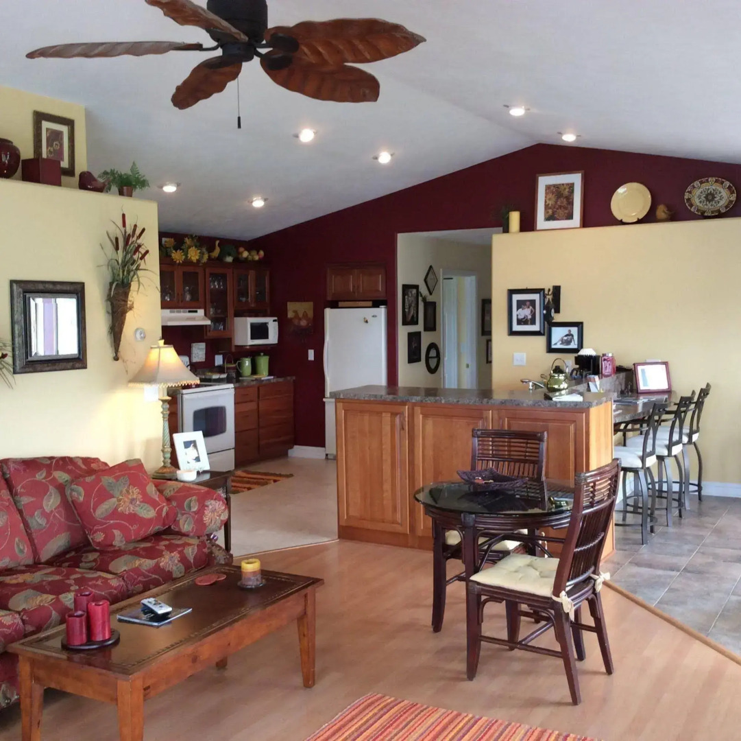 Pictured Rocks Bed And Breakfast