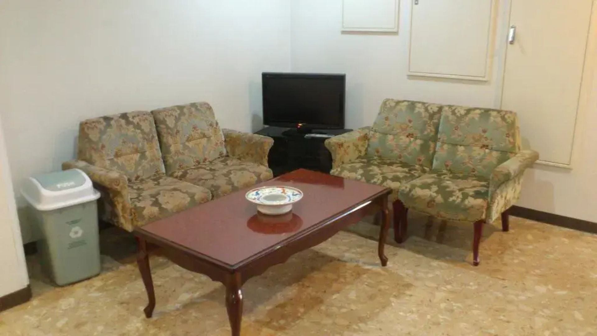 Business Hotel Plum Field