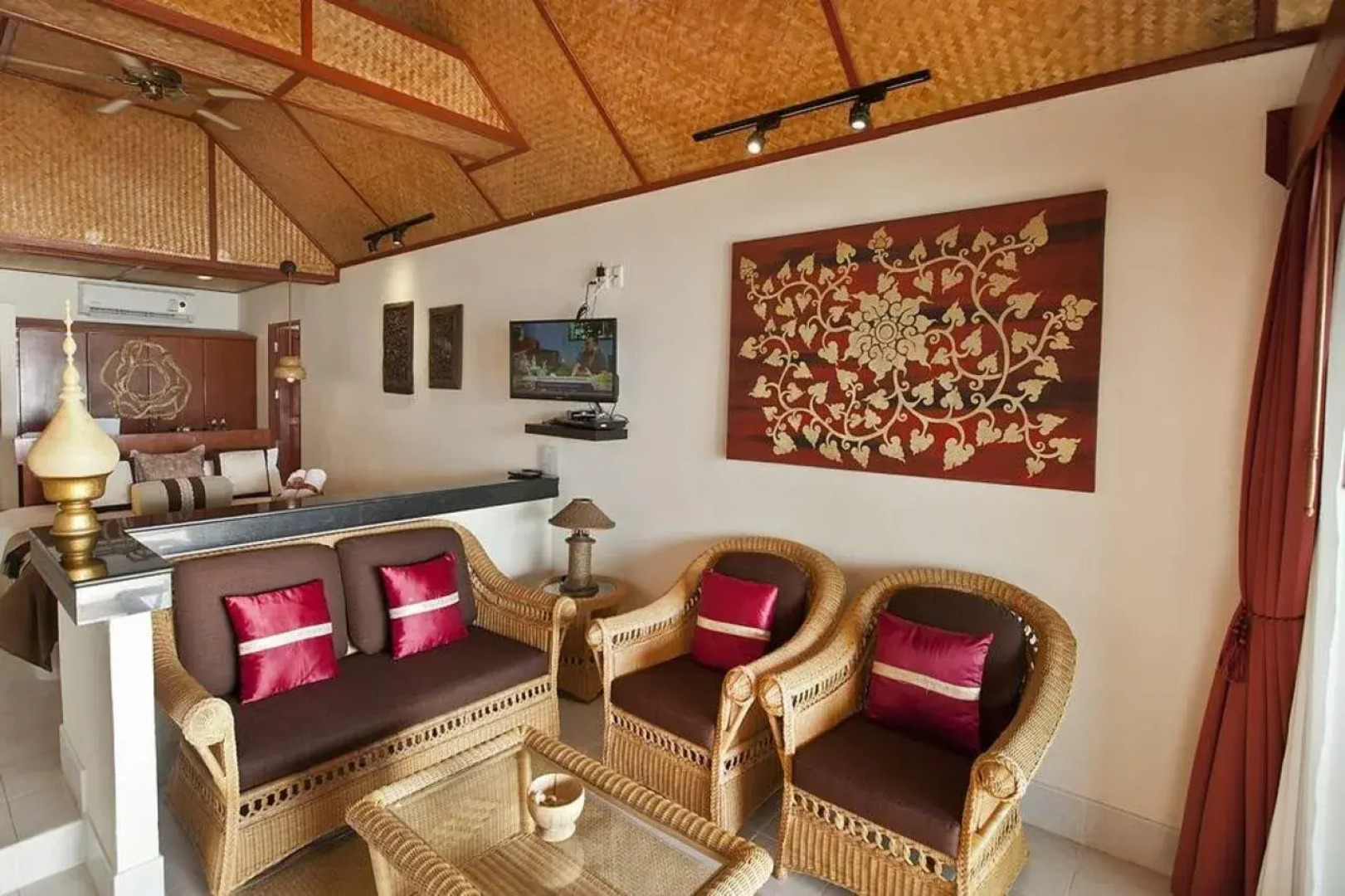 Friendship Beach Resort & Atmanjai Wellness Spa