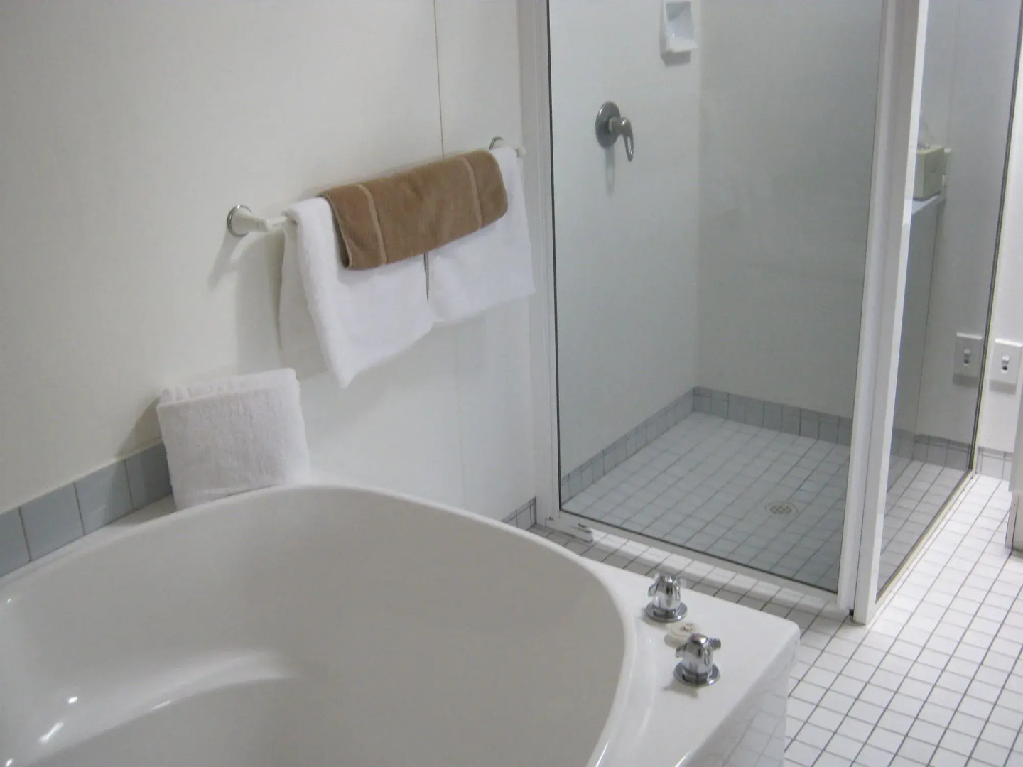 Champers Motor Lodge