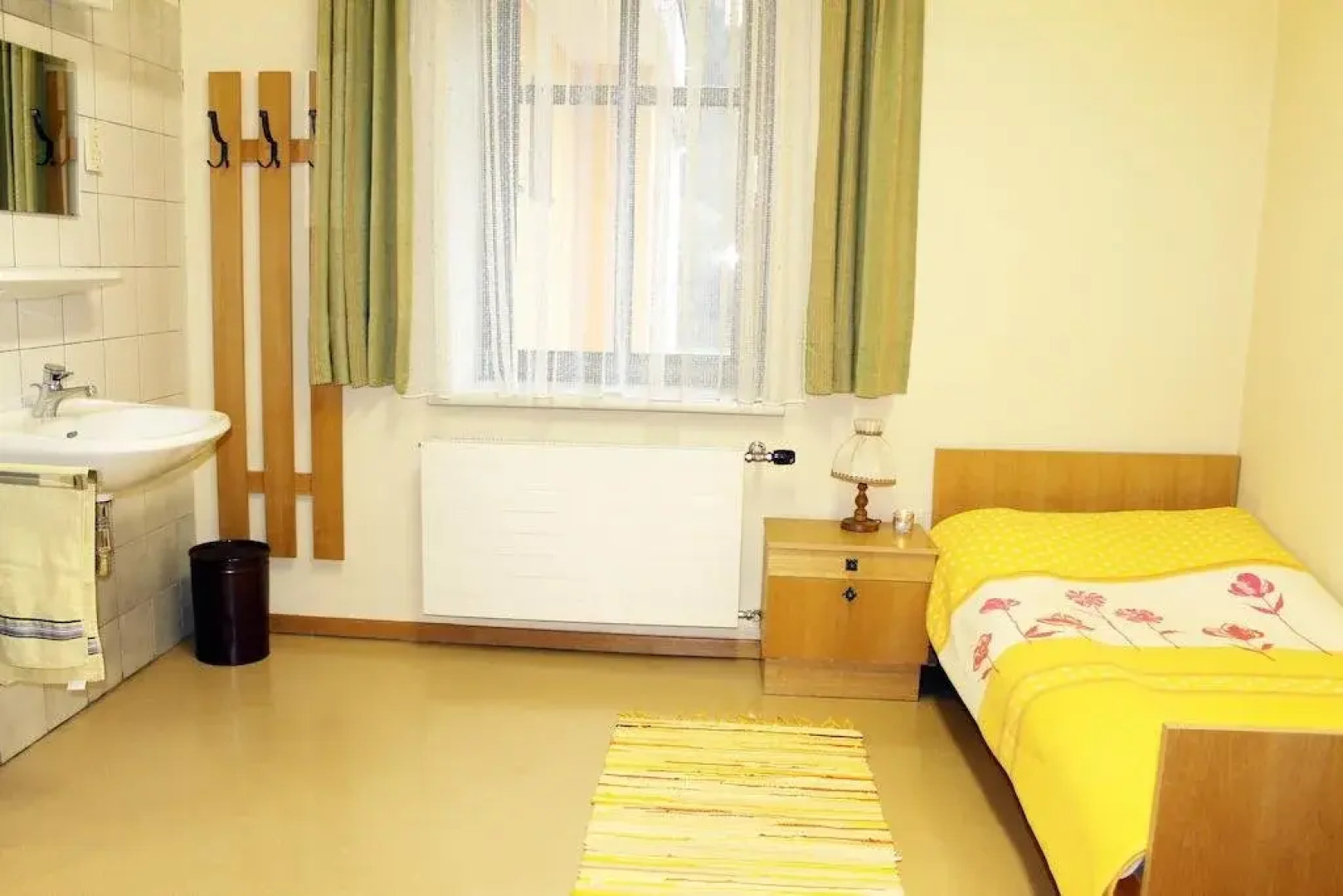 Post Hostel For Youth, Students and Pilgrims
