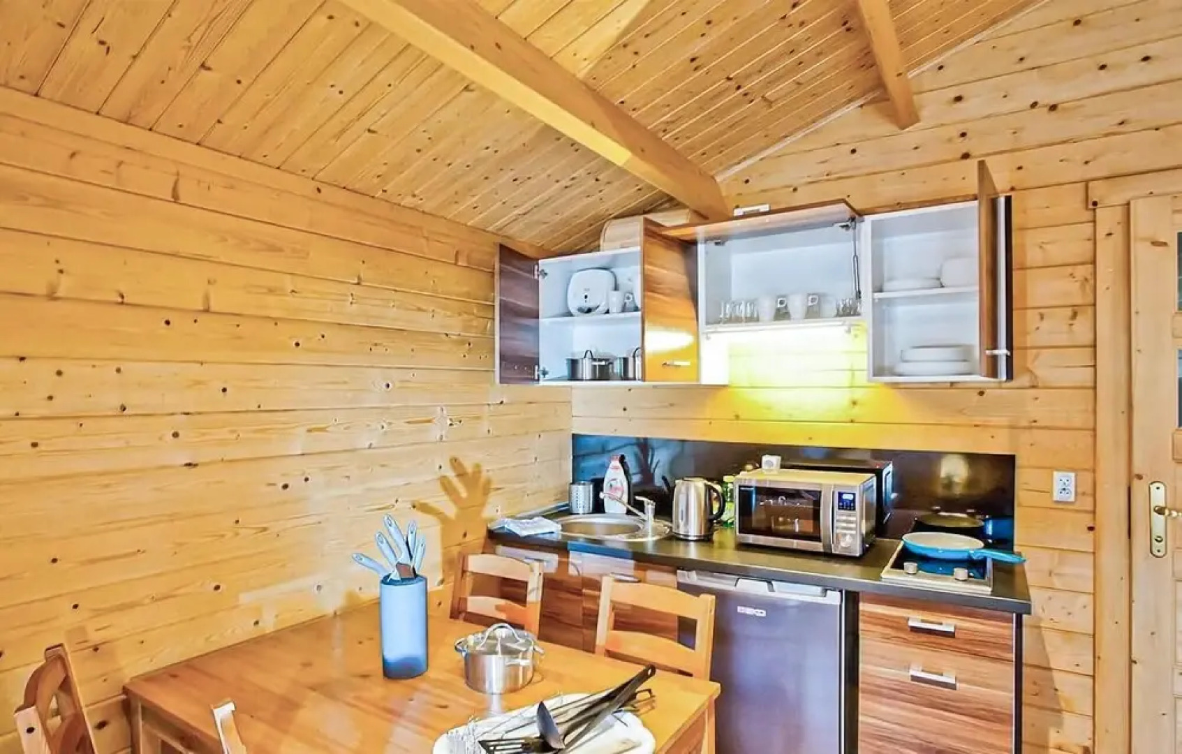 Beautiful Home in Sianozety With 2 Bedrooms