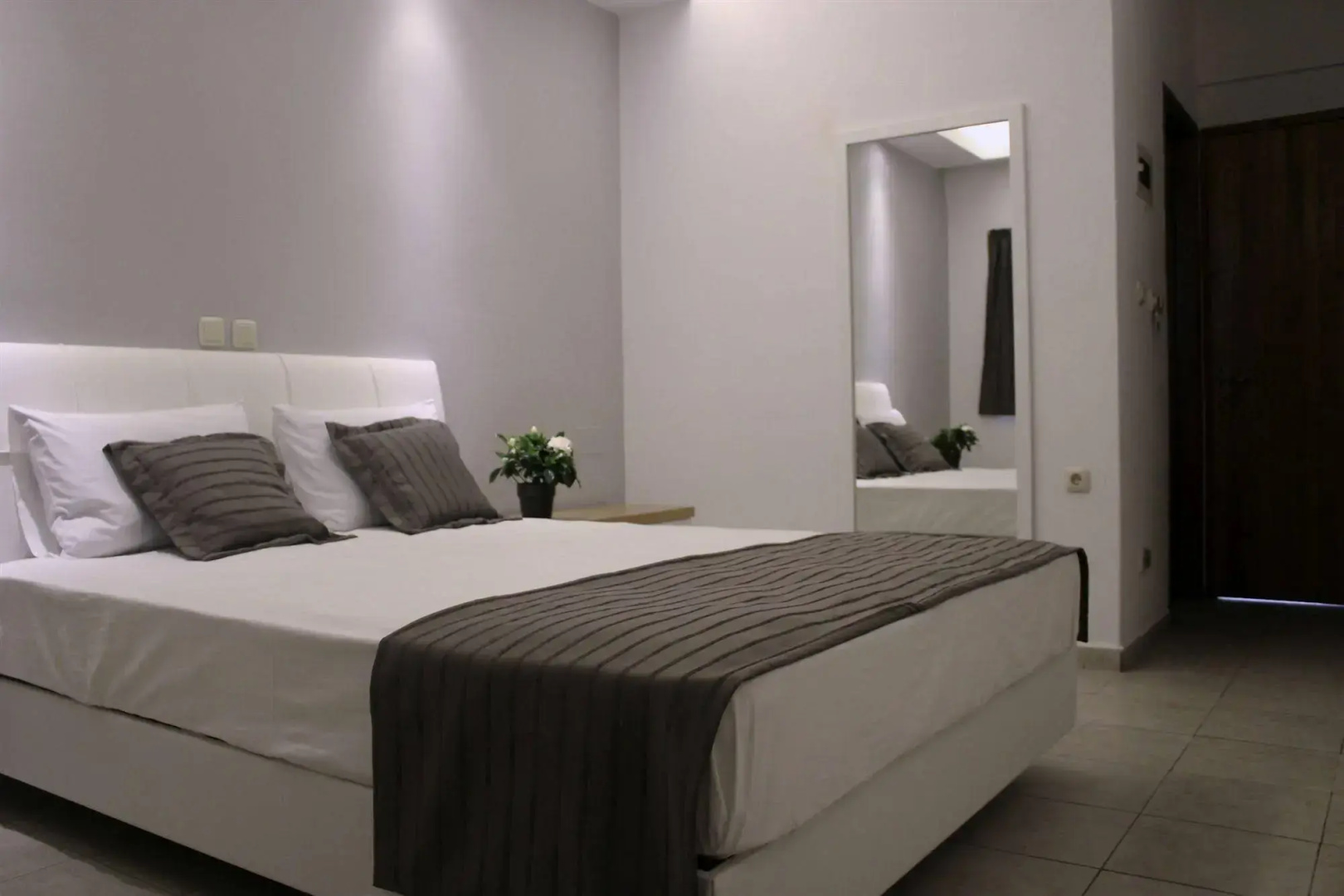 Zeus Hotel